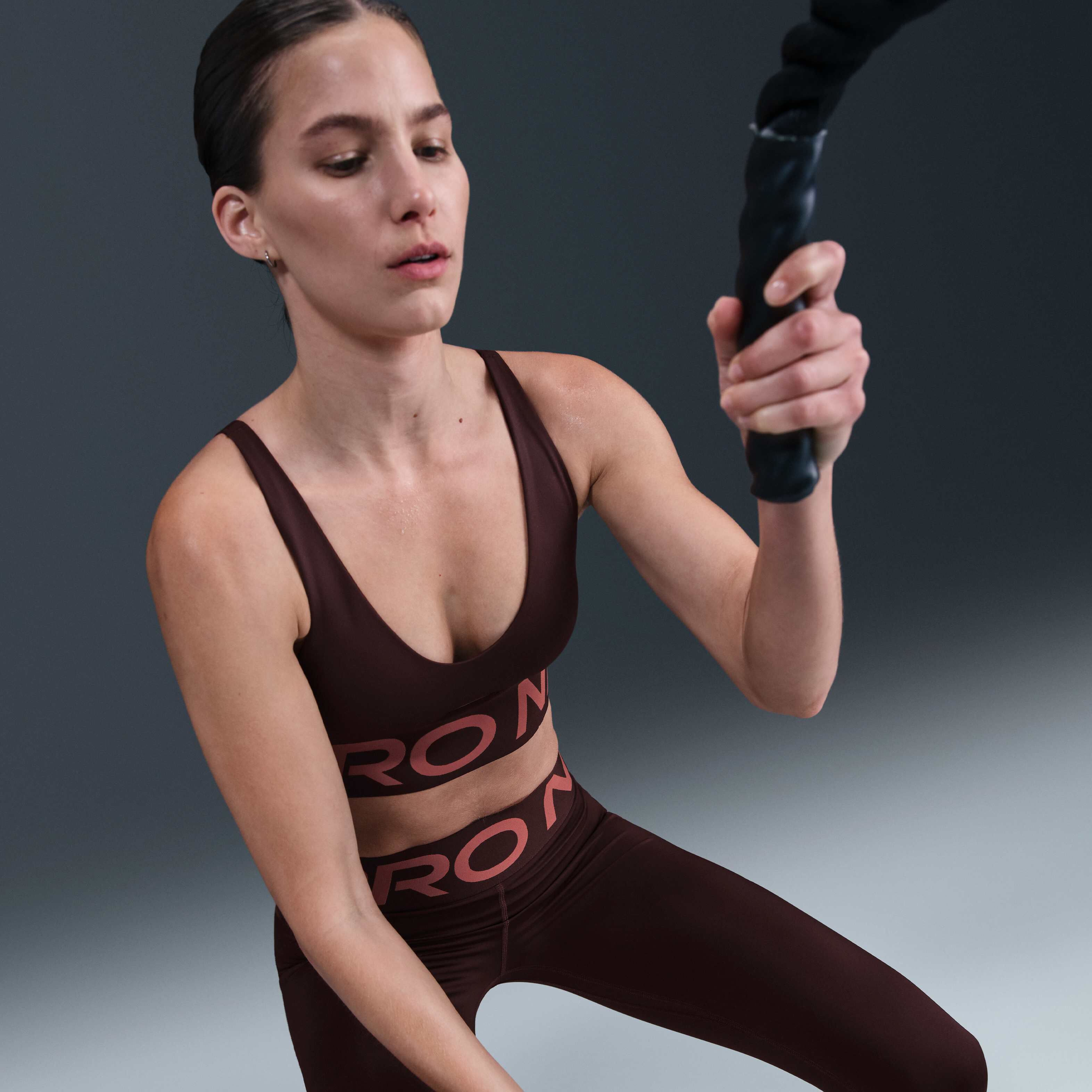 نايكي برو اندي بلانج image number 2