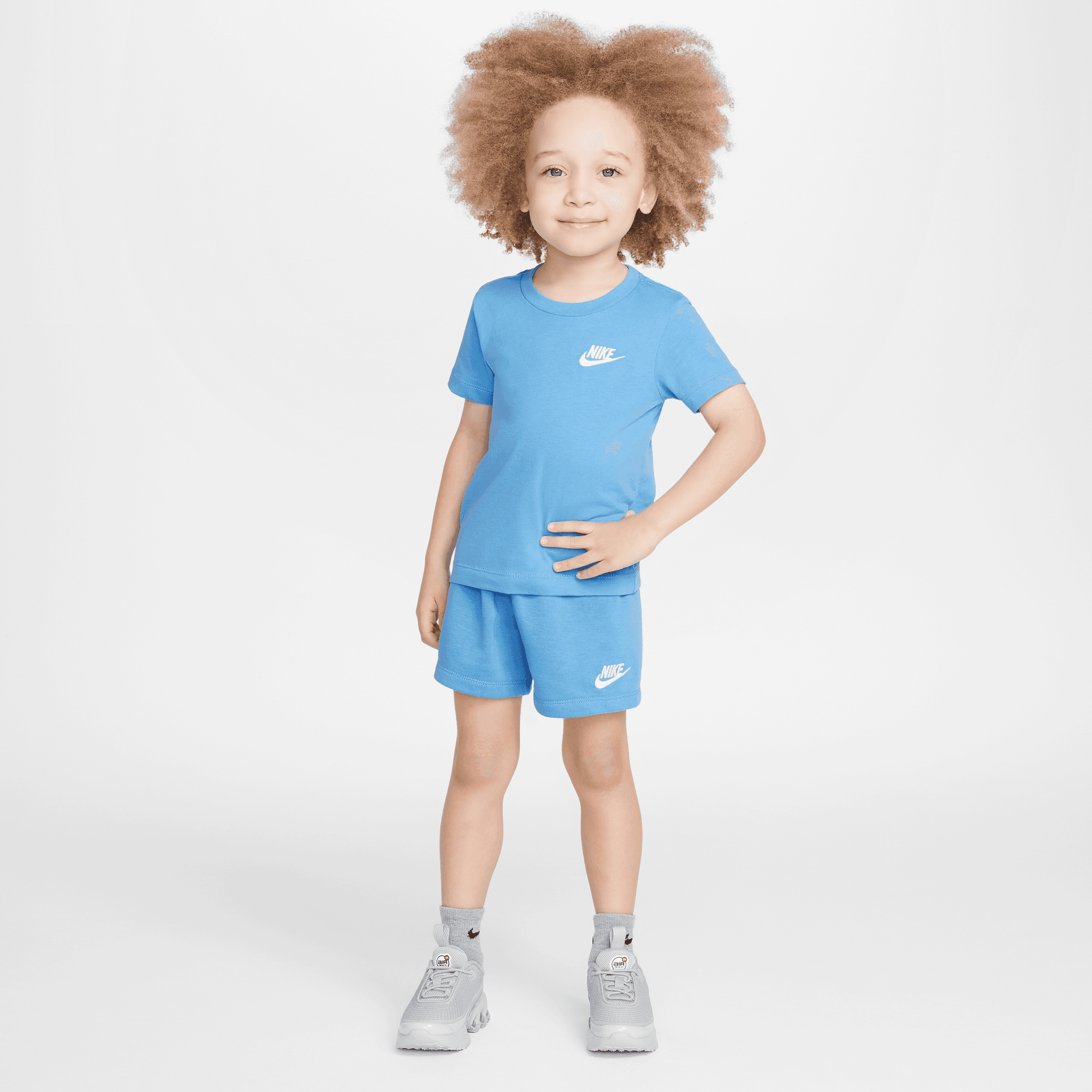 نايكي كلوب image number 0