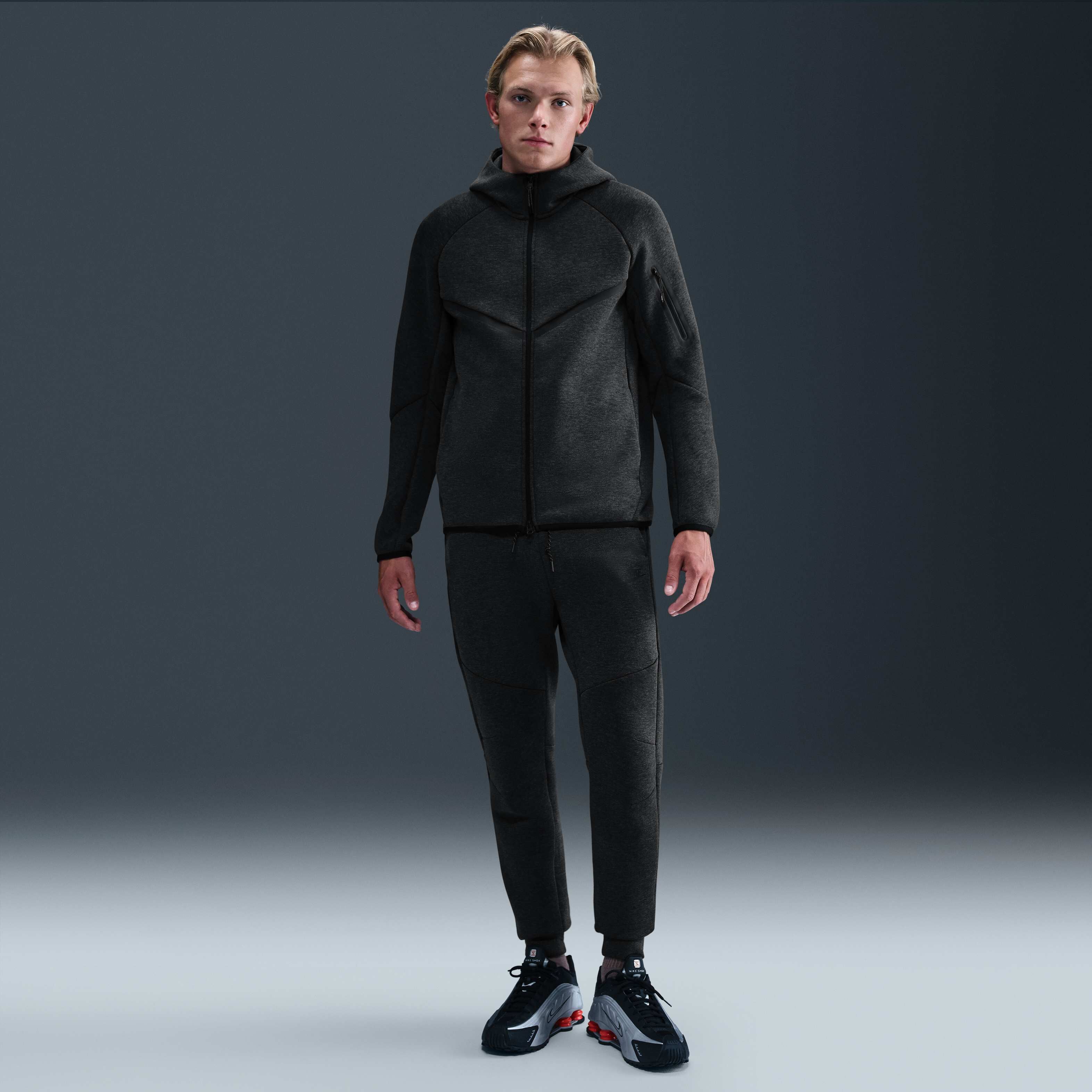 Nike Tech image number 0