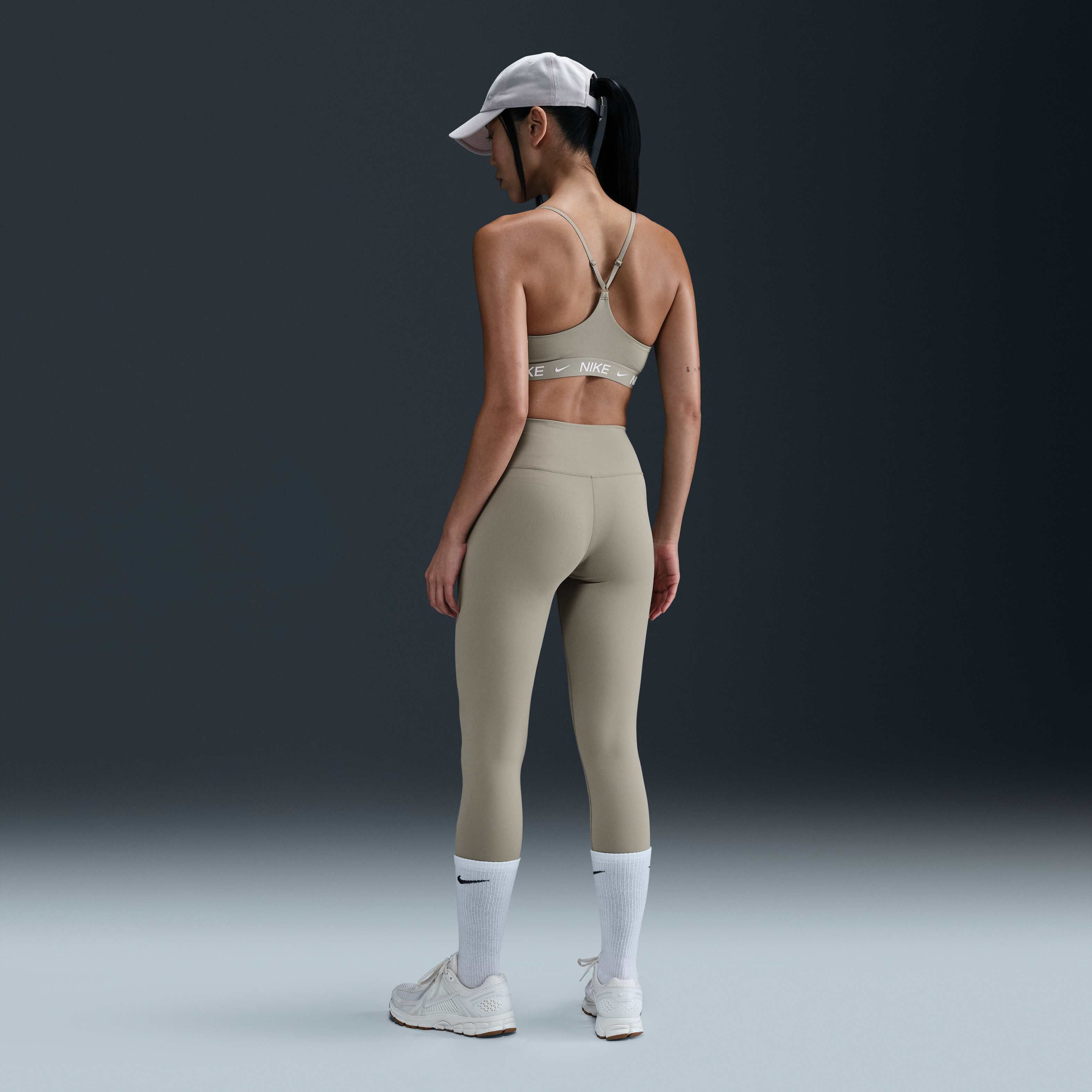 Nike Indy Light-Support image number 4