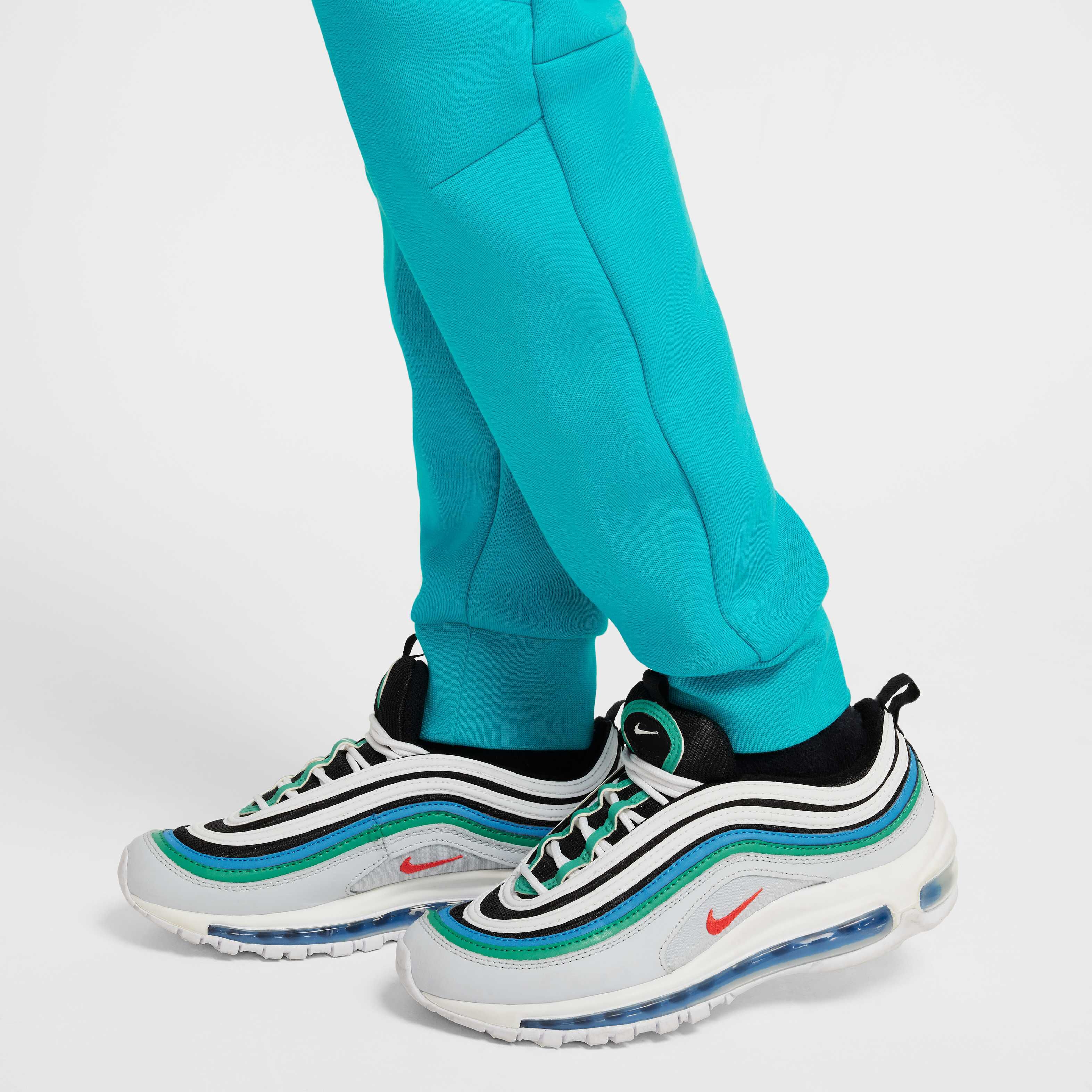 نايكي سبورتسوير تك فليس image number 8