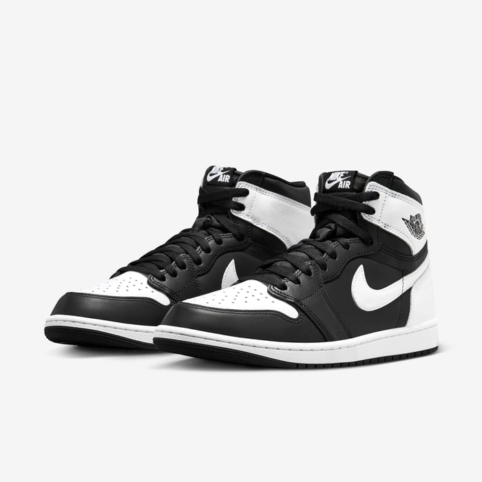 Air Jordan 1 Retro High OG image number 4 Air Jordan 1 Retro High OG image number 4