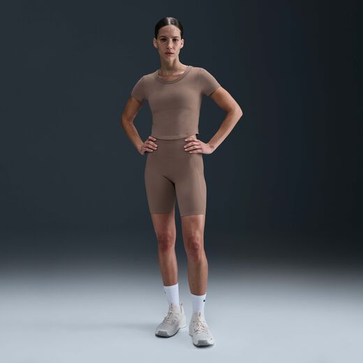 تخفيضات شورتات نسائية-نايكي, نايكي ون, شورت بايكر بخصر عالي وجيوب للنساء - 20.5 سم (تقريبًا)