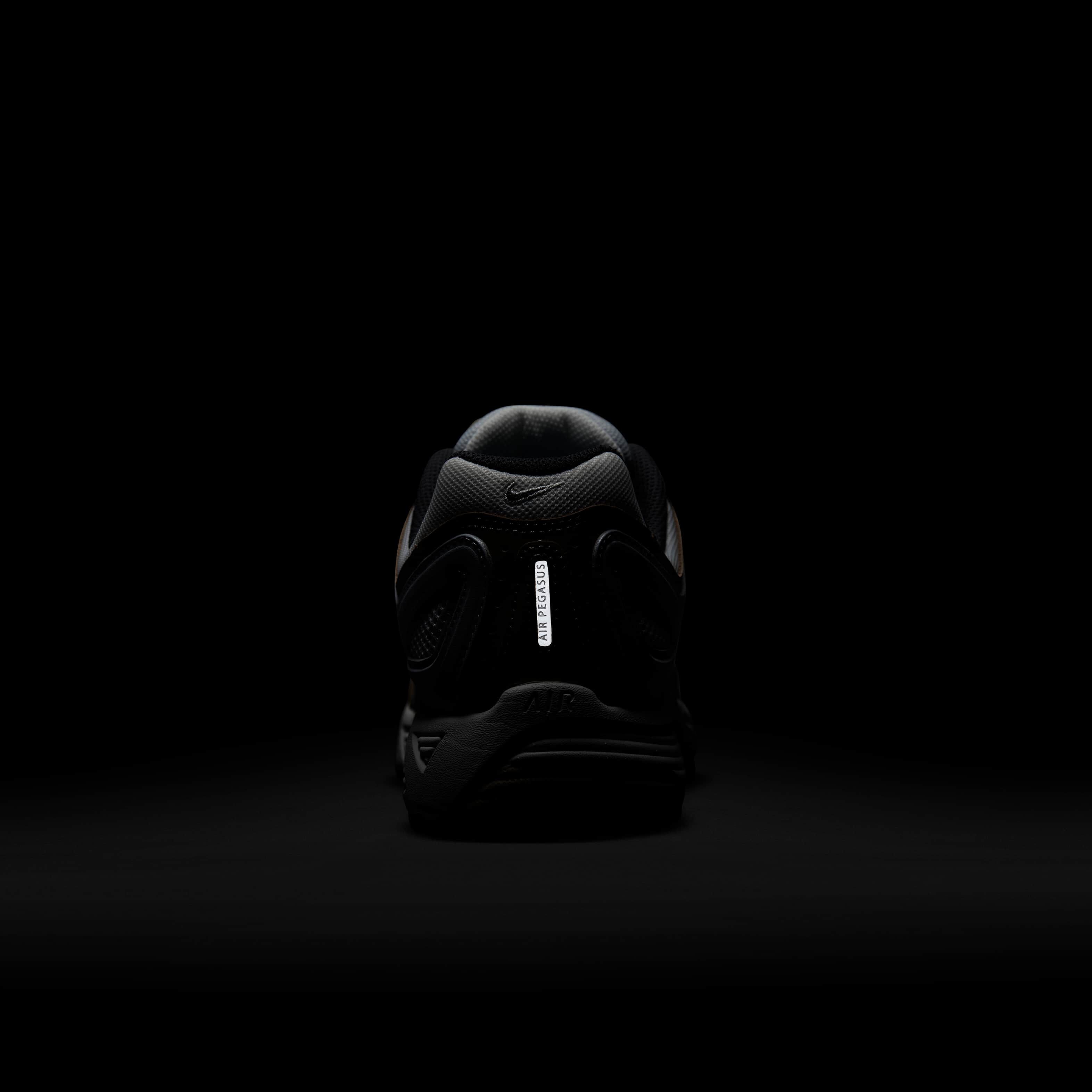 Nike Air Pegasus 2005 image number 8