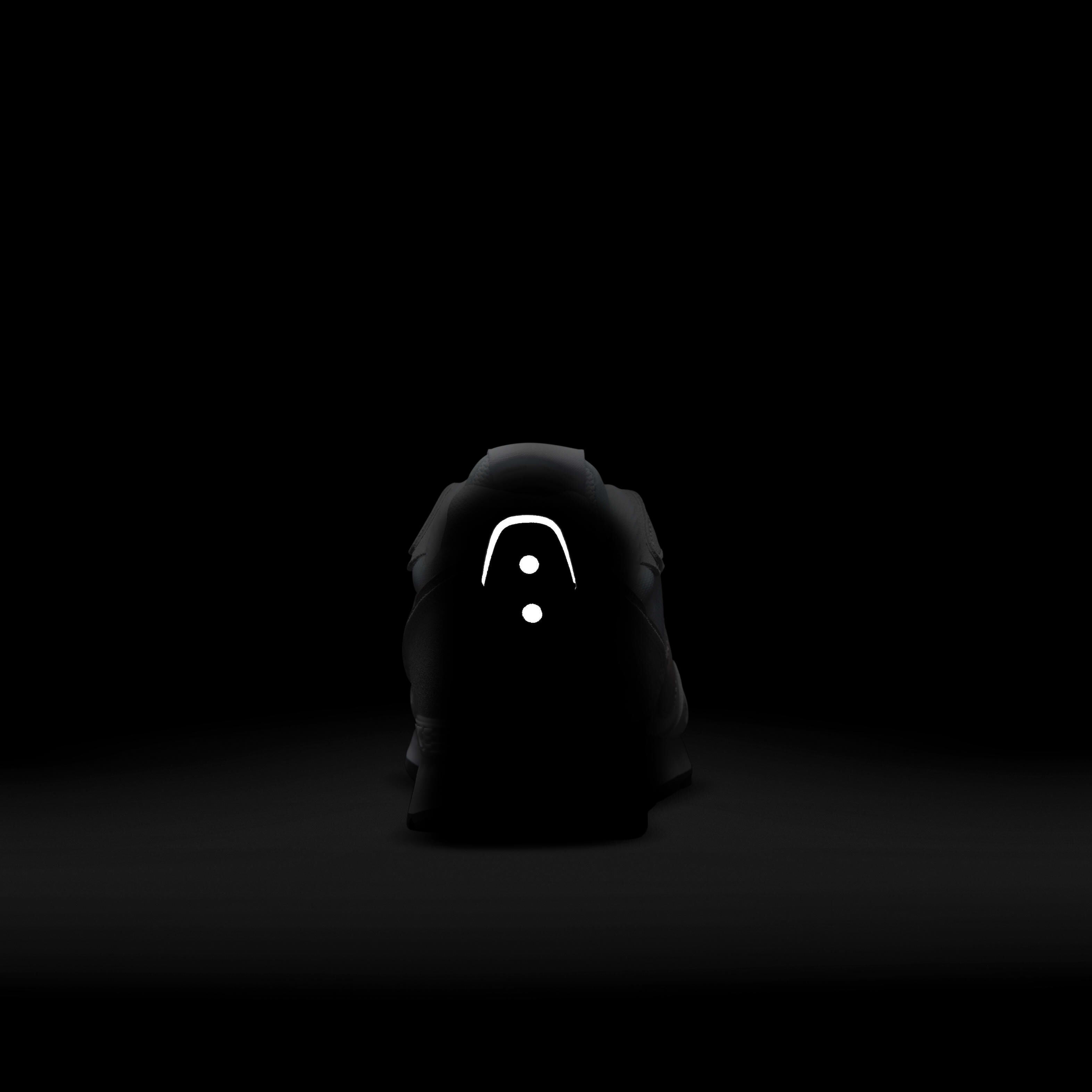 Nike Venture Runner image number 9