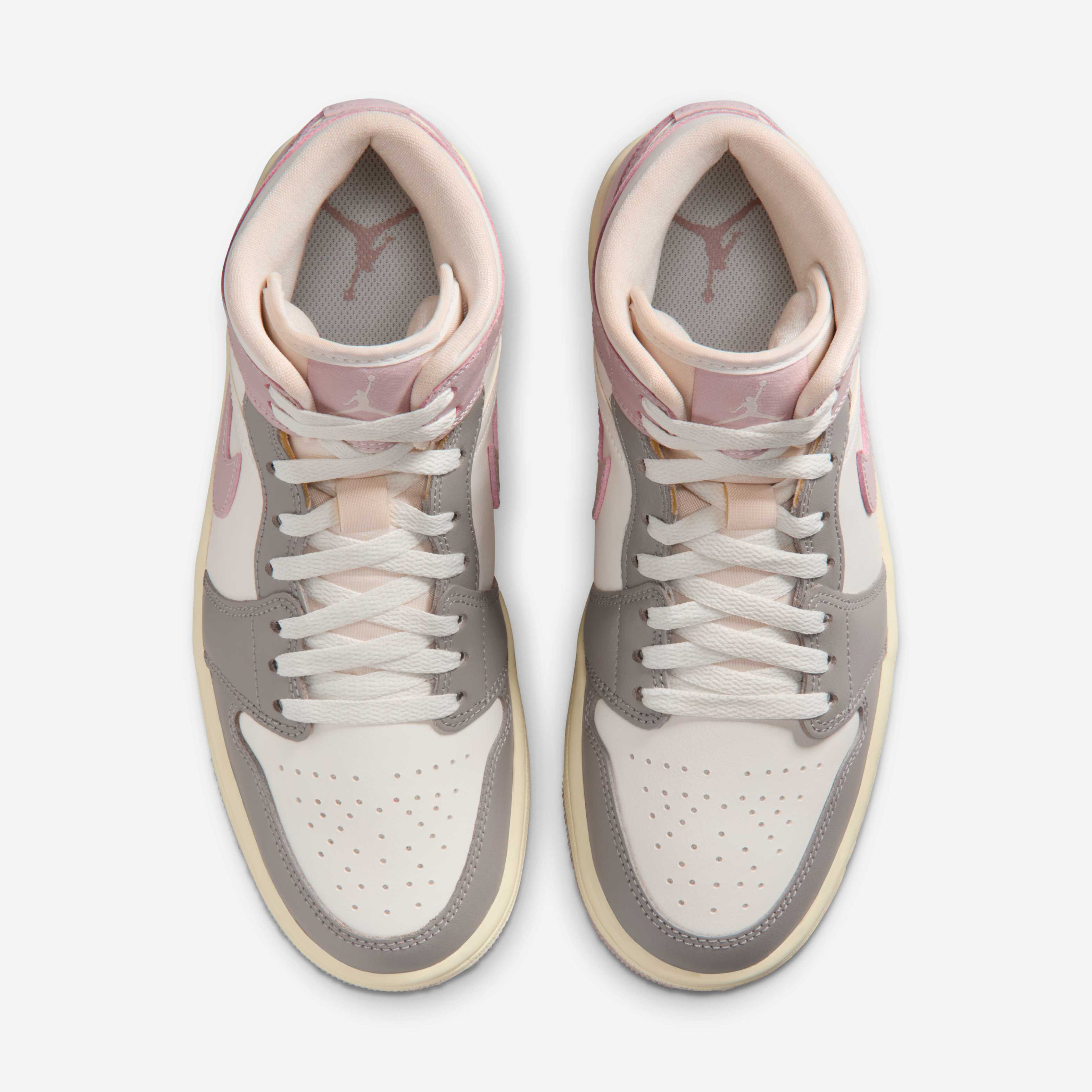 اير جوردن 1 ميد image number 3