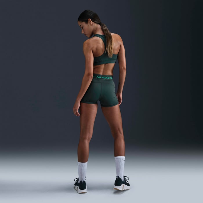 Nike Pro image number 3 Nike Pro image number 3