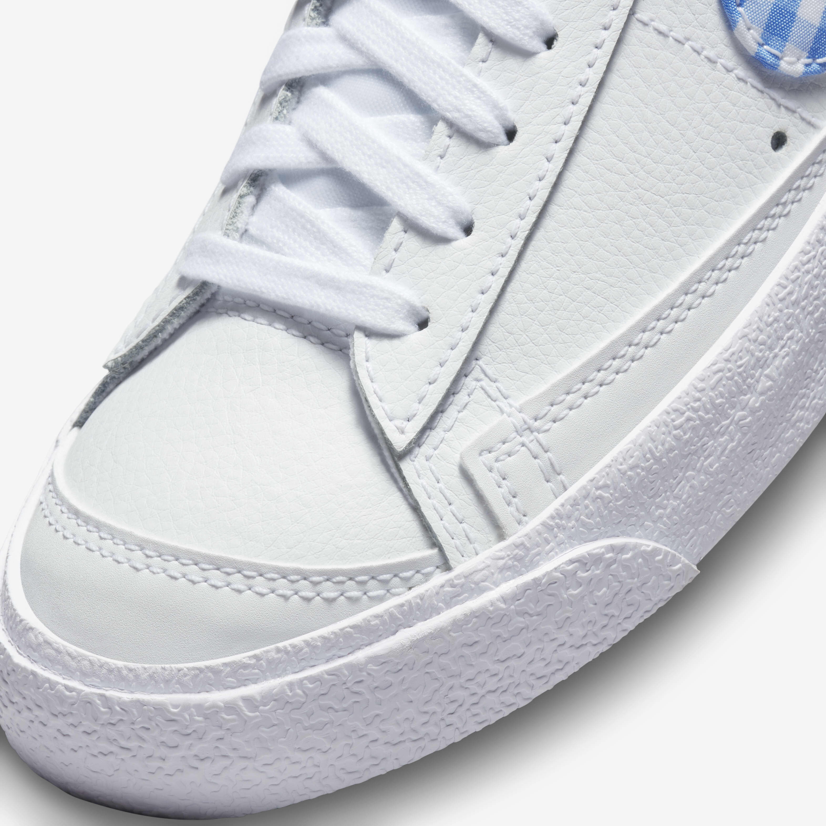 Nike Blazer Mid '77 image number 6