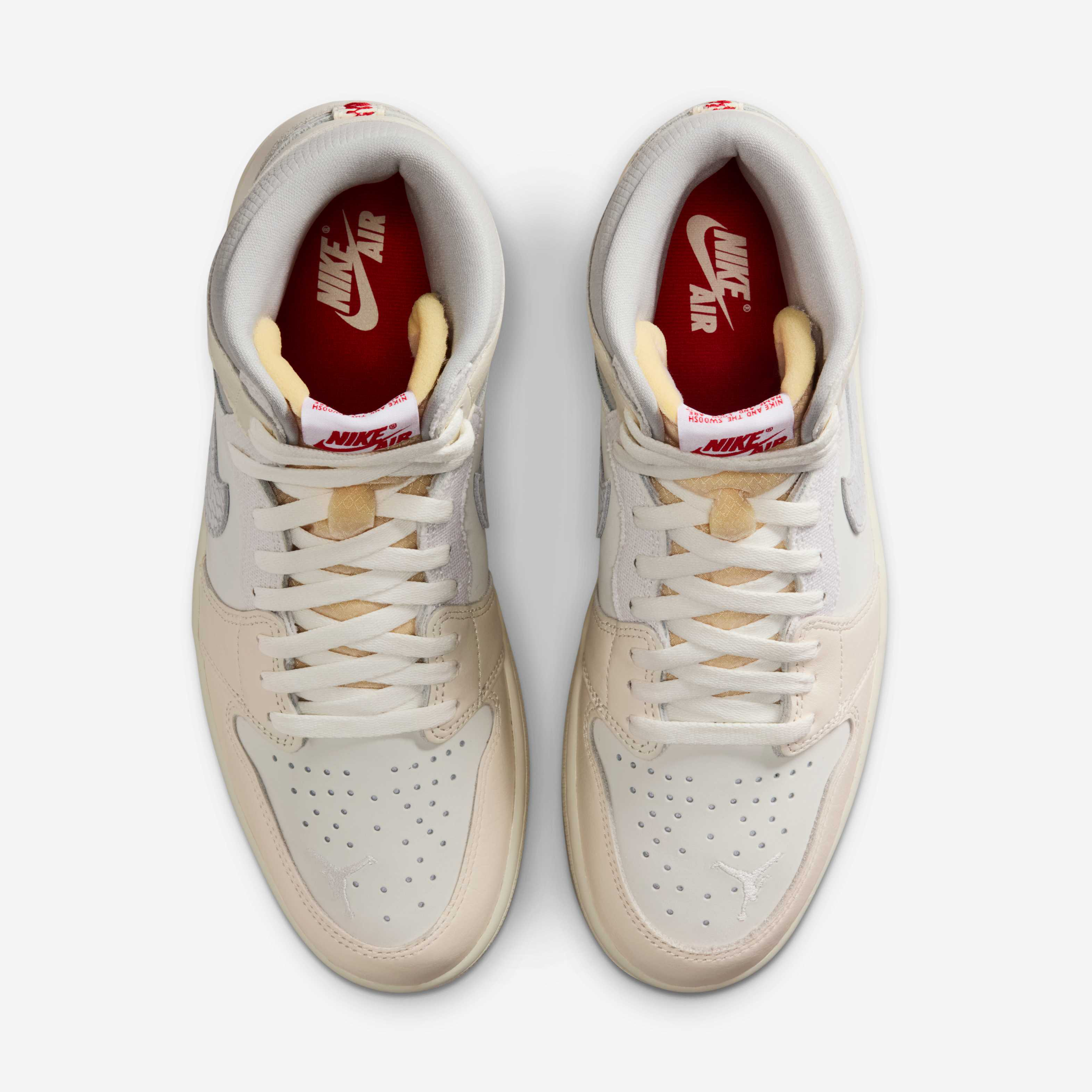 Air Jordan 1 Retro High OG image number 3