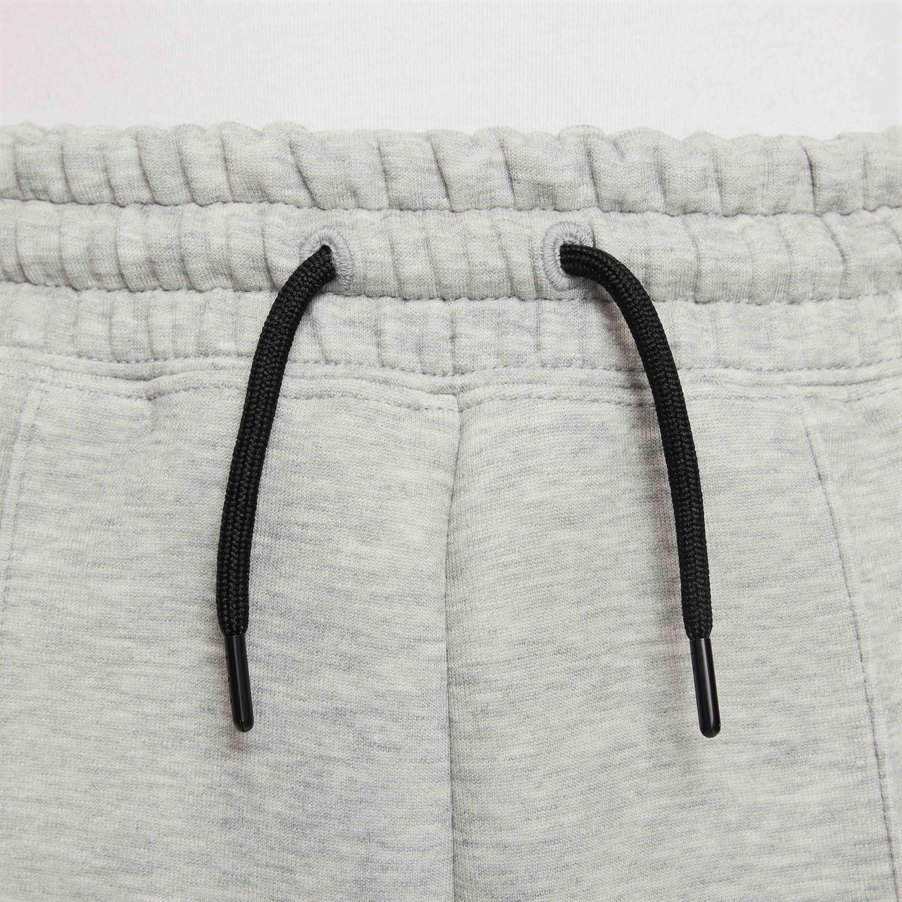 Nike Sportswear Tech Fleece image number 3