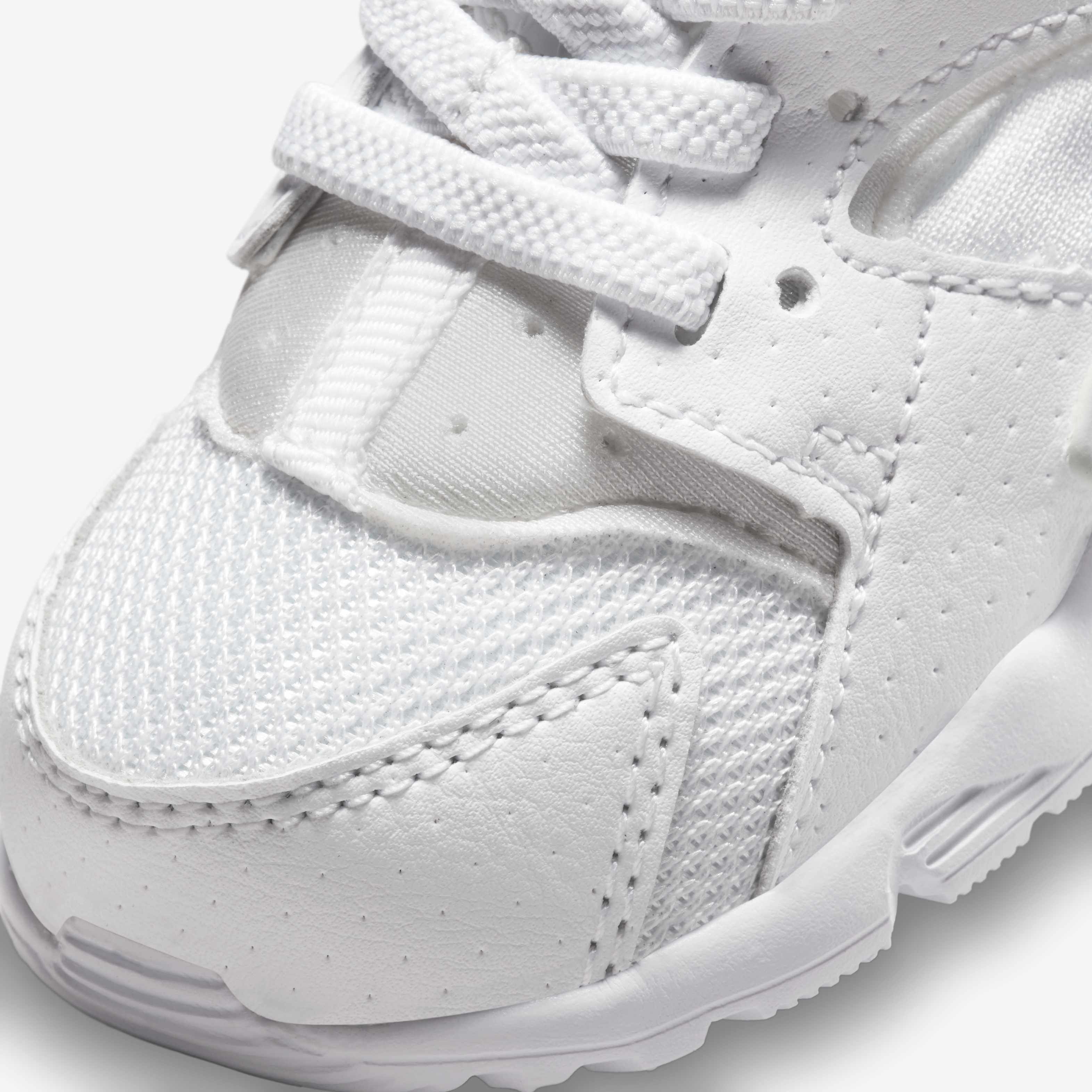 Nike Huarache Run image number 6