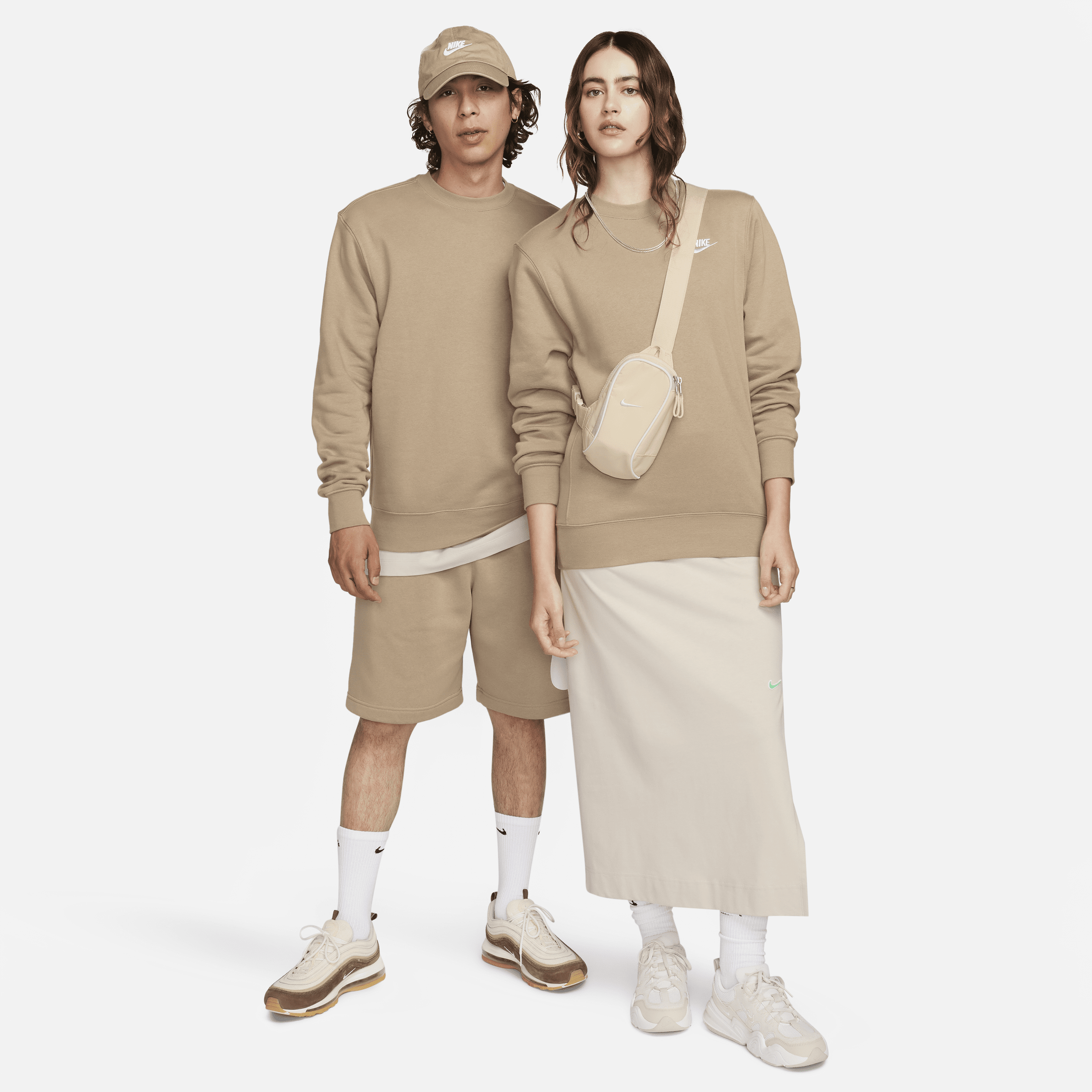 نايكي سبورتسوير كلوب فليس image number 4