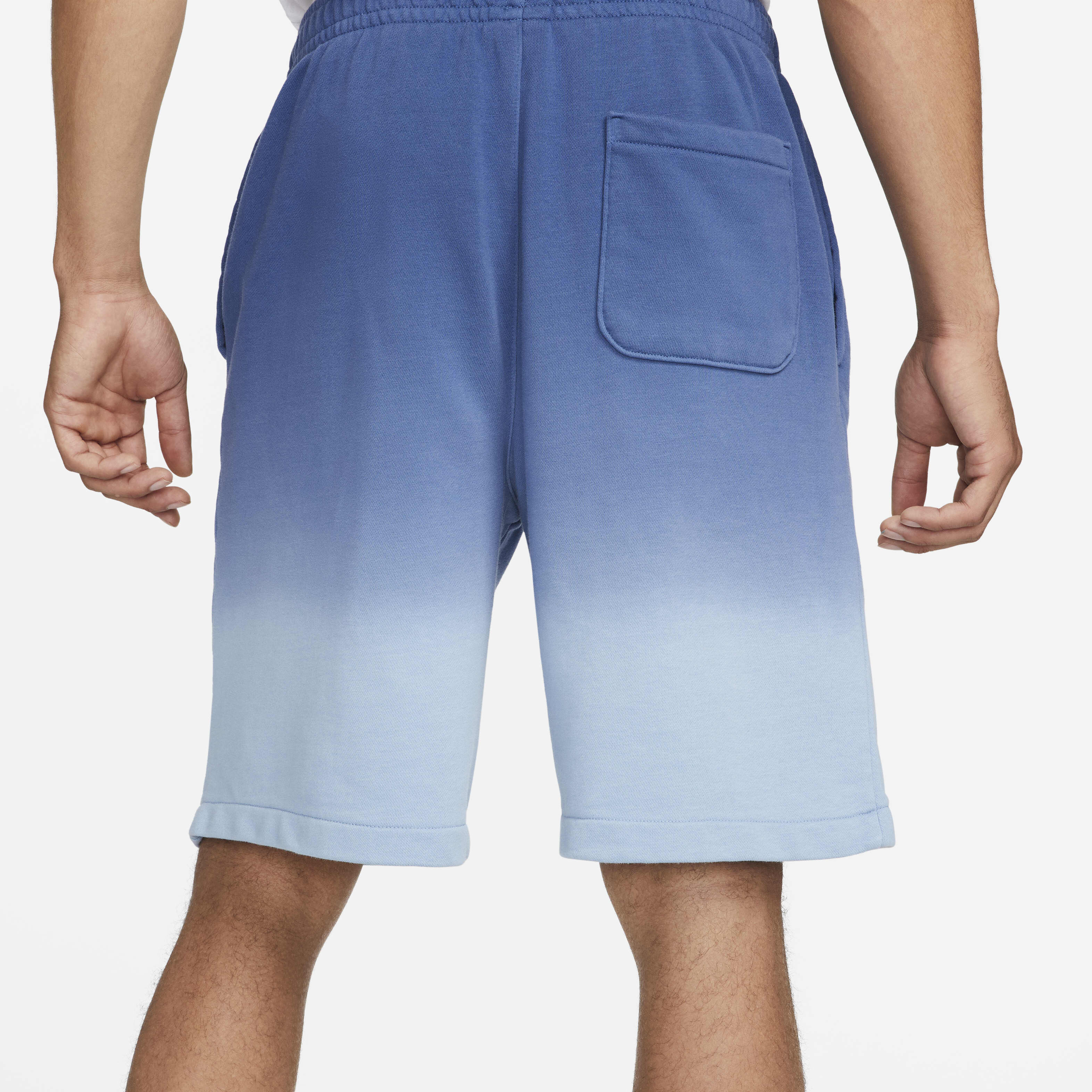 نايكي كلوب+ image number 2