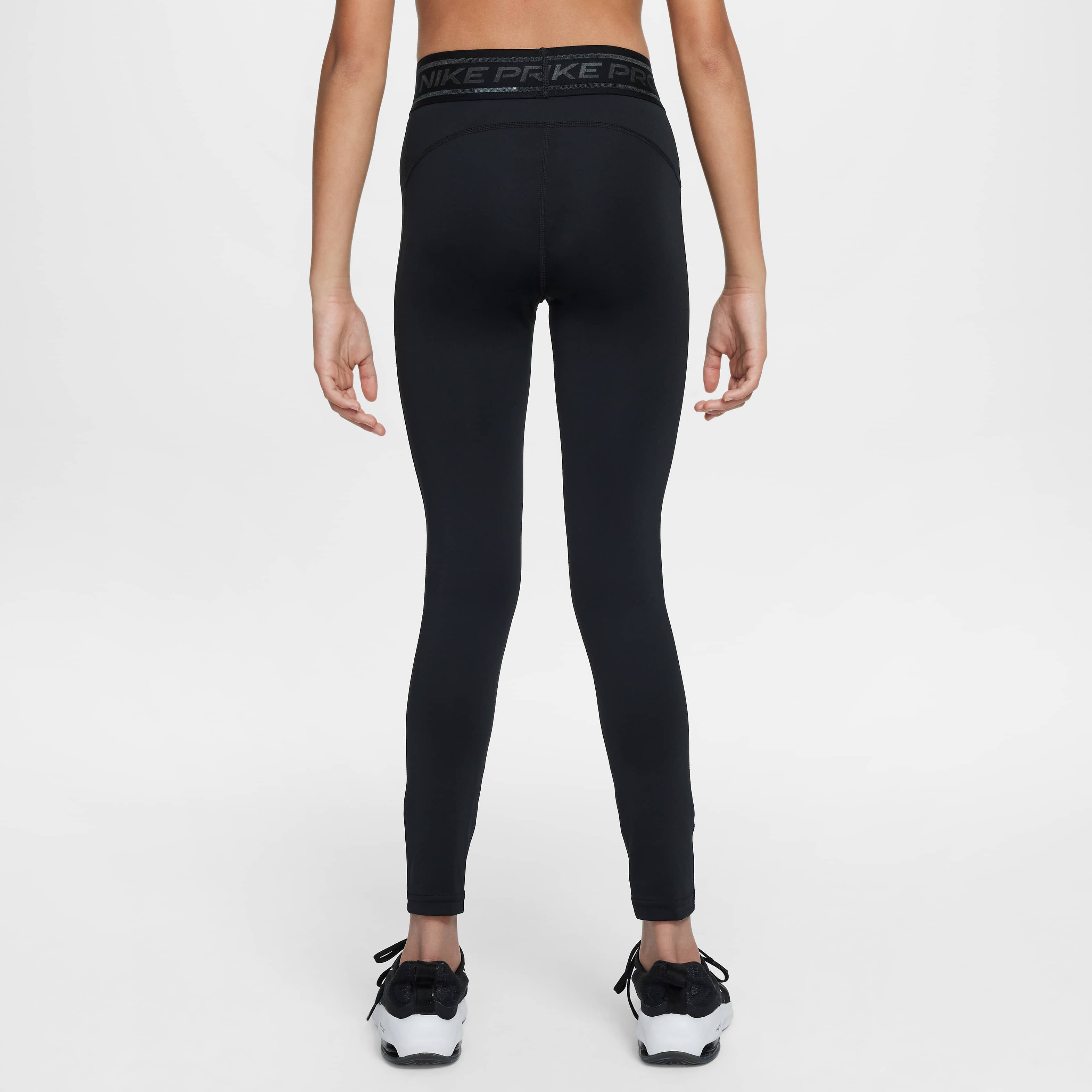 Nike Pro image number 1