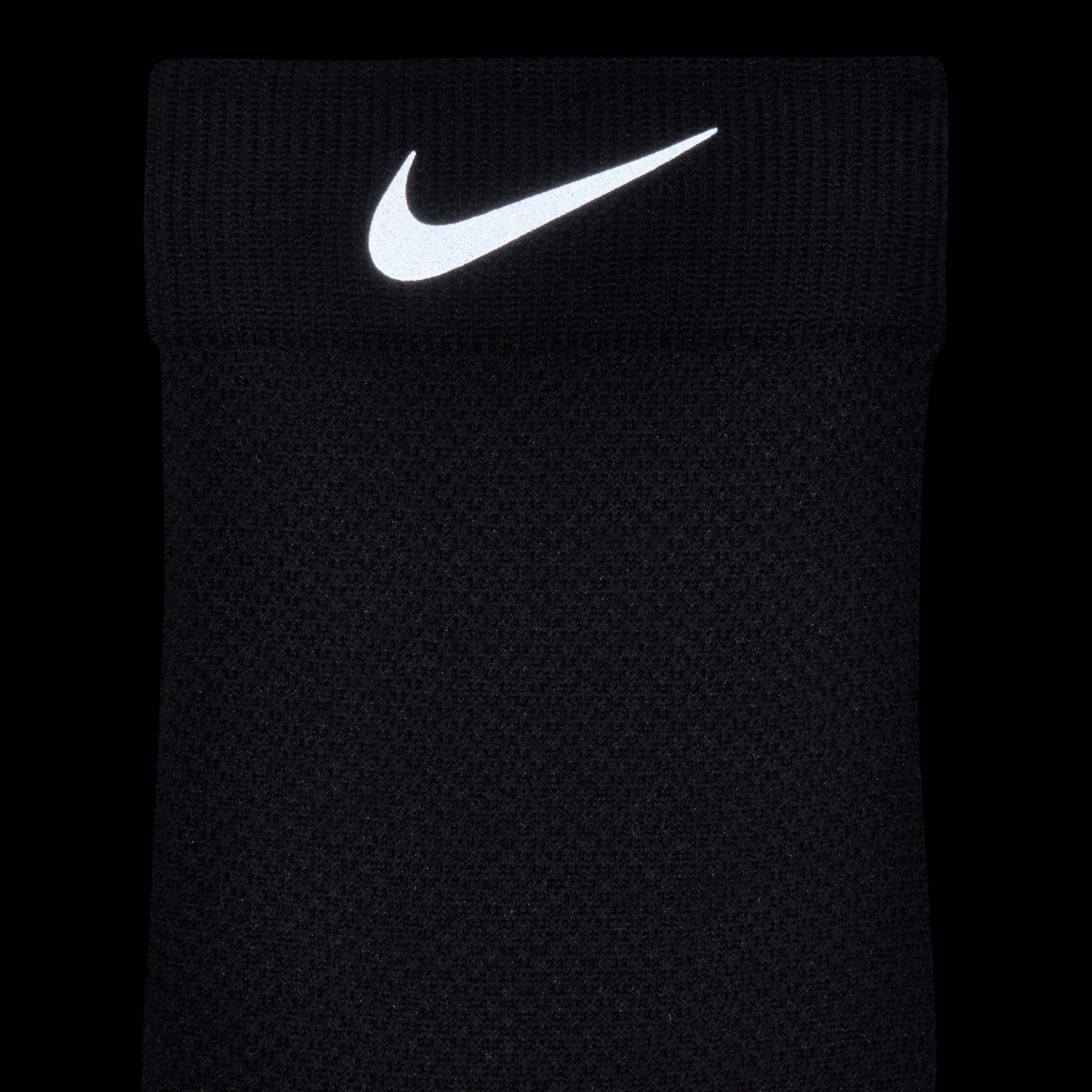 Nike Running Lightweight image number 3