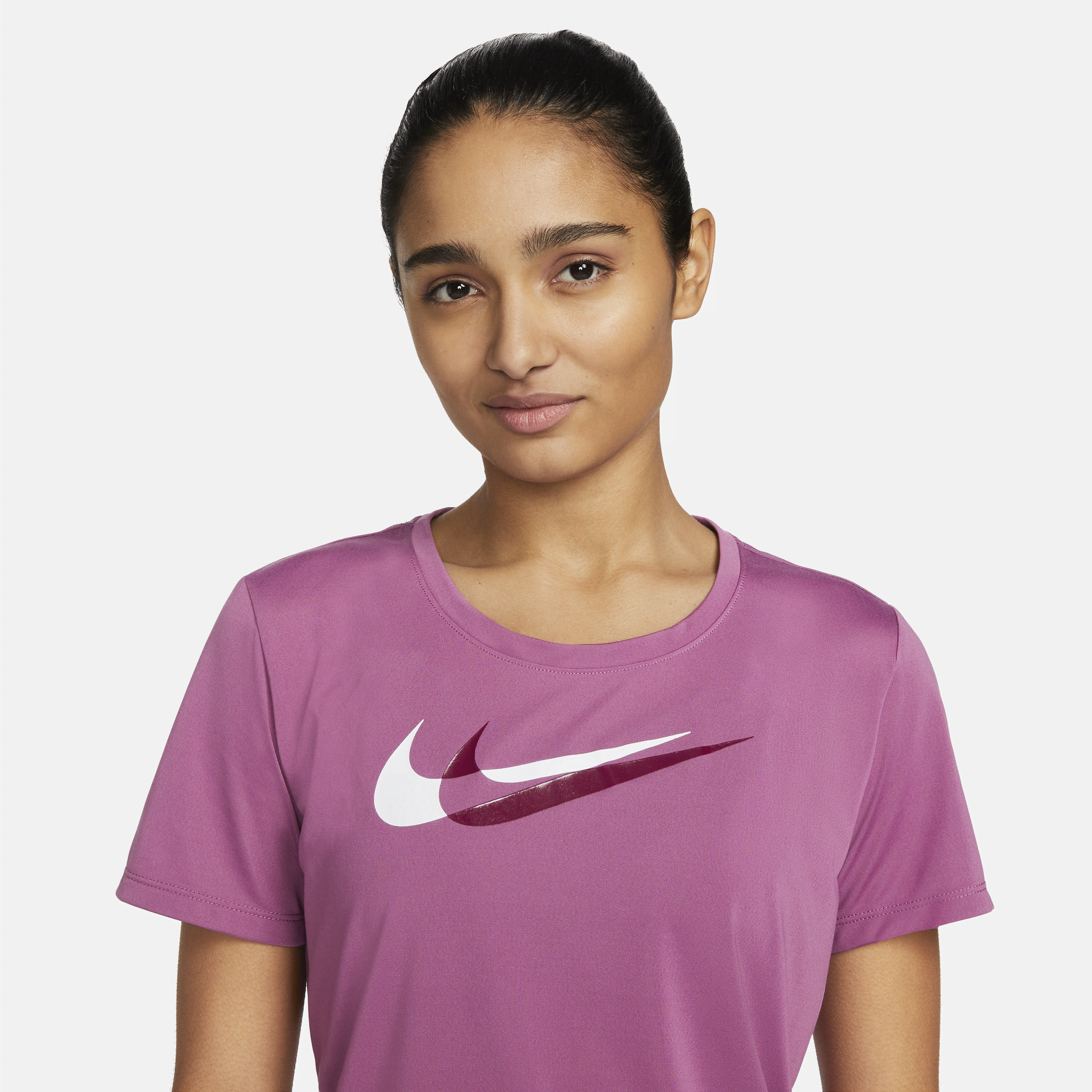 Nike Dri-FIT Swoosh Run image number 2
