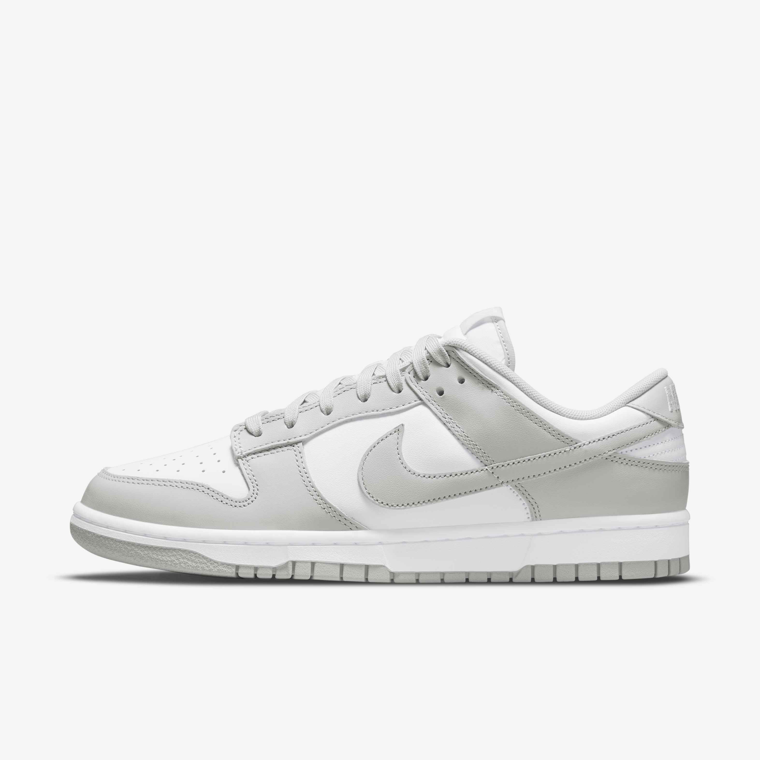 Nike Dunk Low Retro image number 0