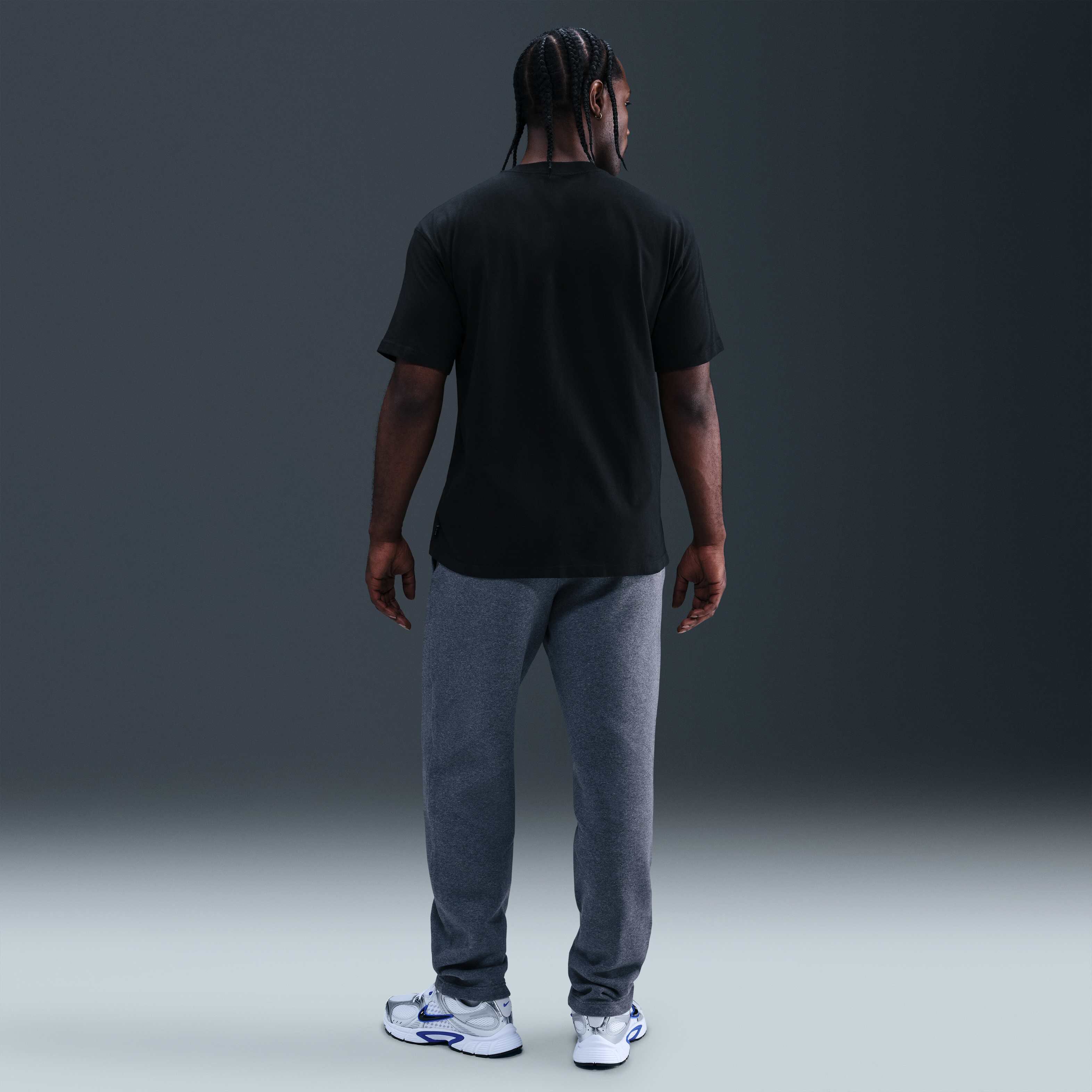 Nike Sportswear Monarch image number 4