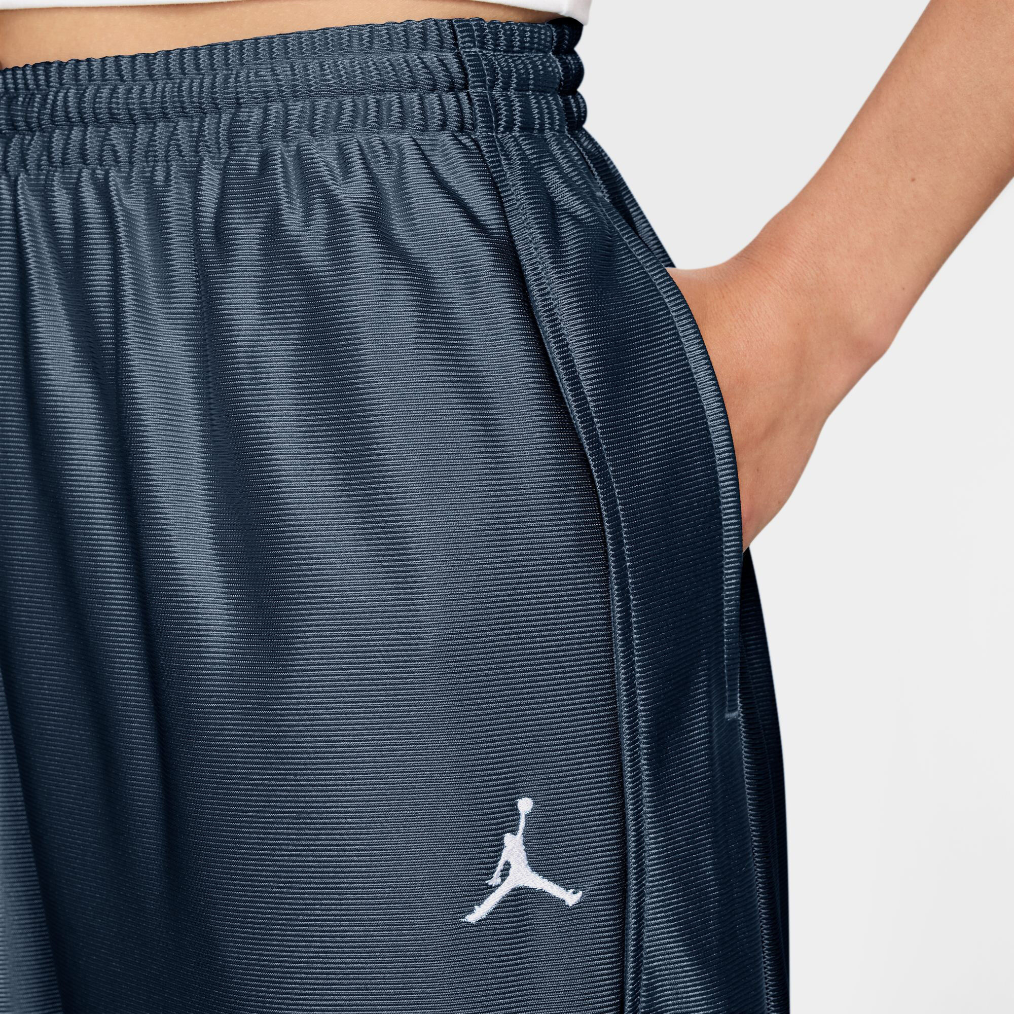 Jordan Brooklyn image number 2