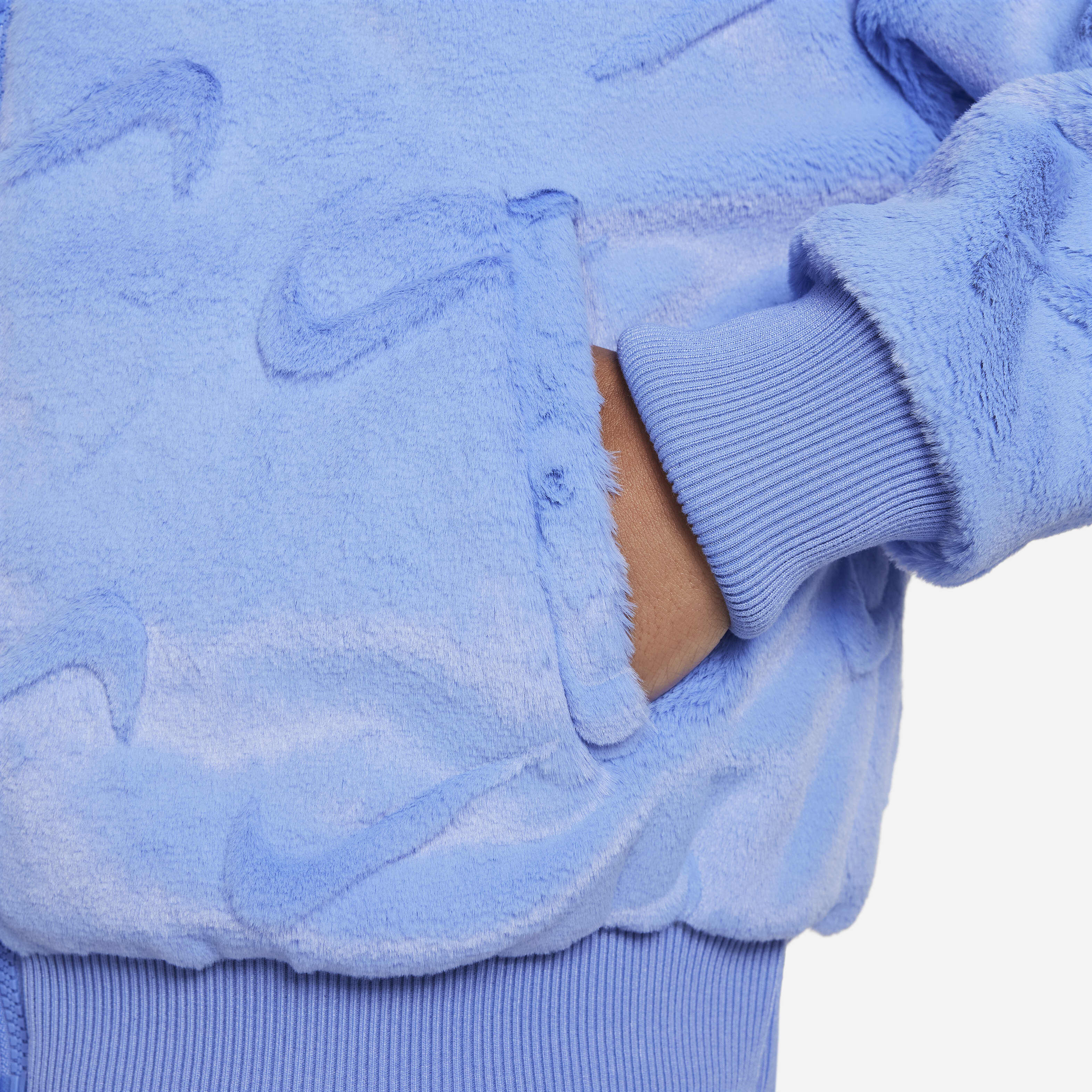 نايكي سبورتسوير image number 3