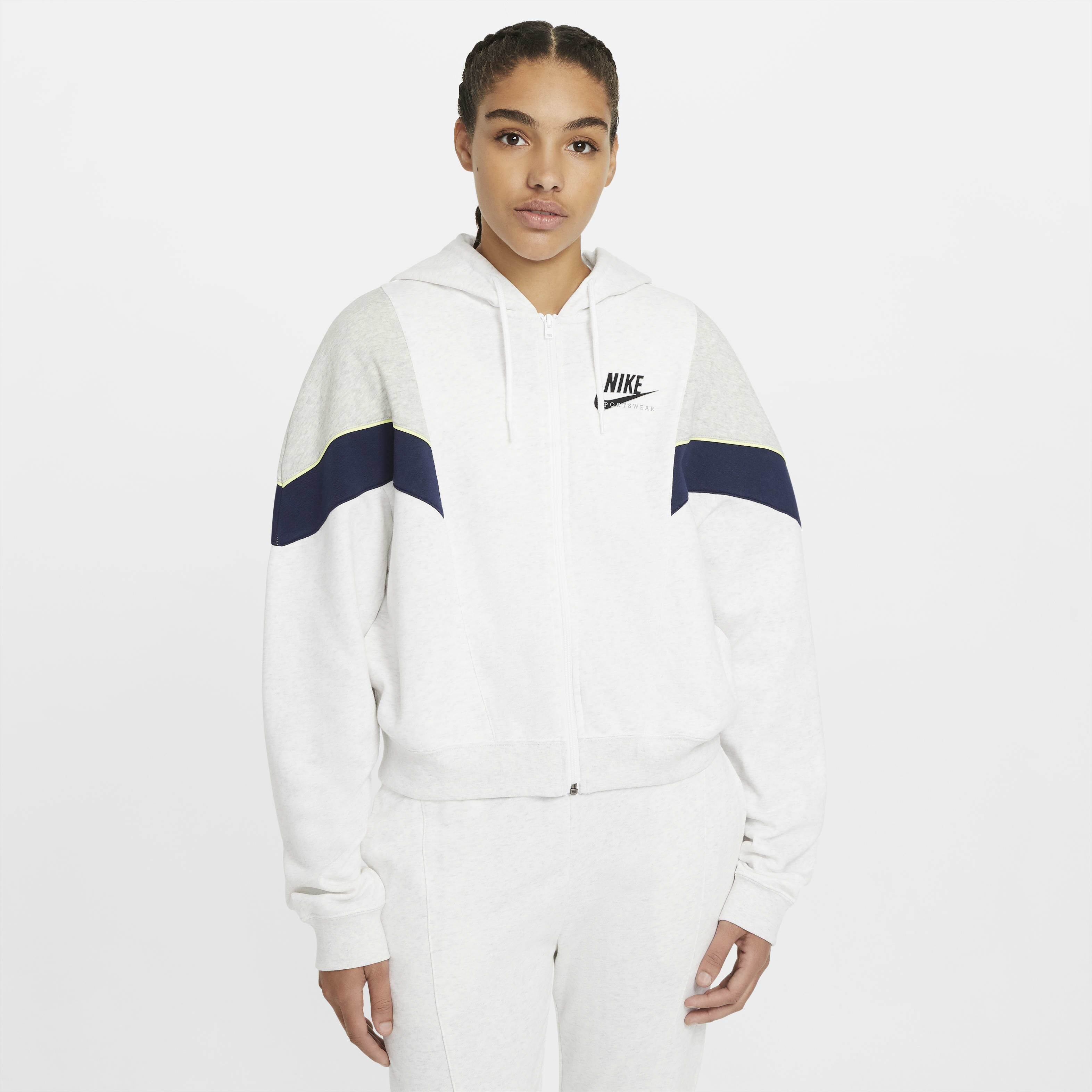 nike women's sportswear heritage