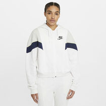 Nike Sportswear Heritage