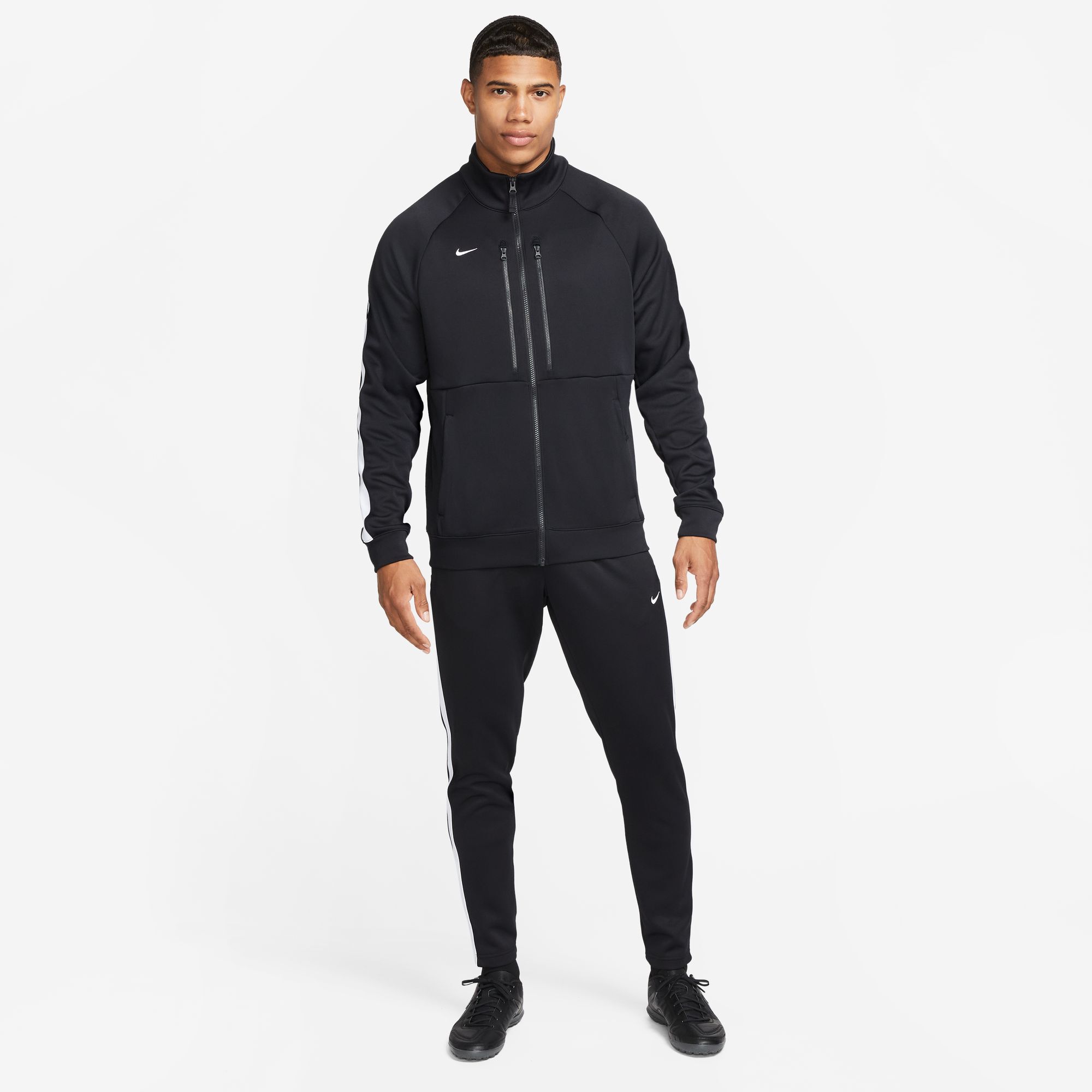 Nike n tracksuit shop