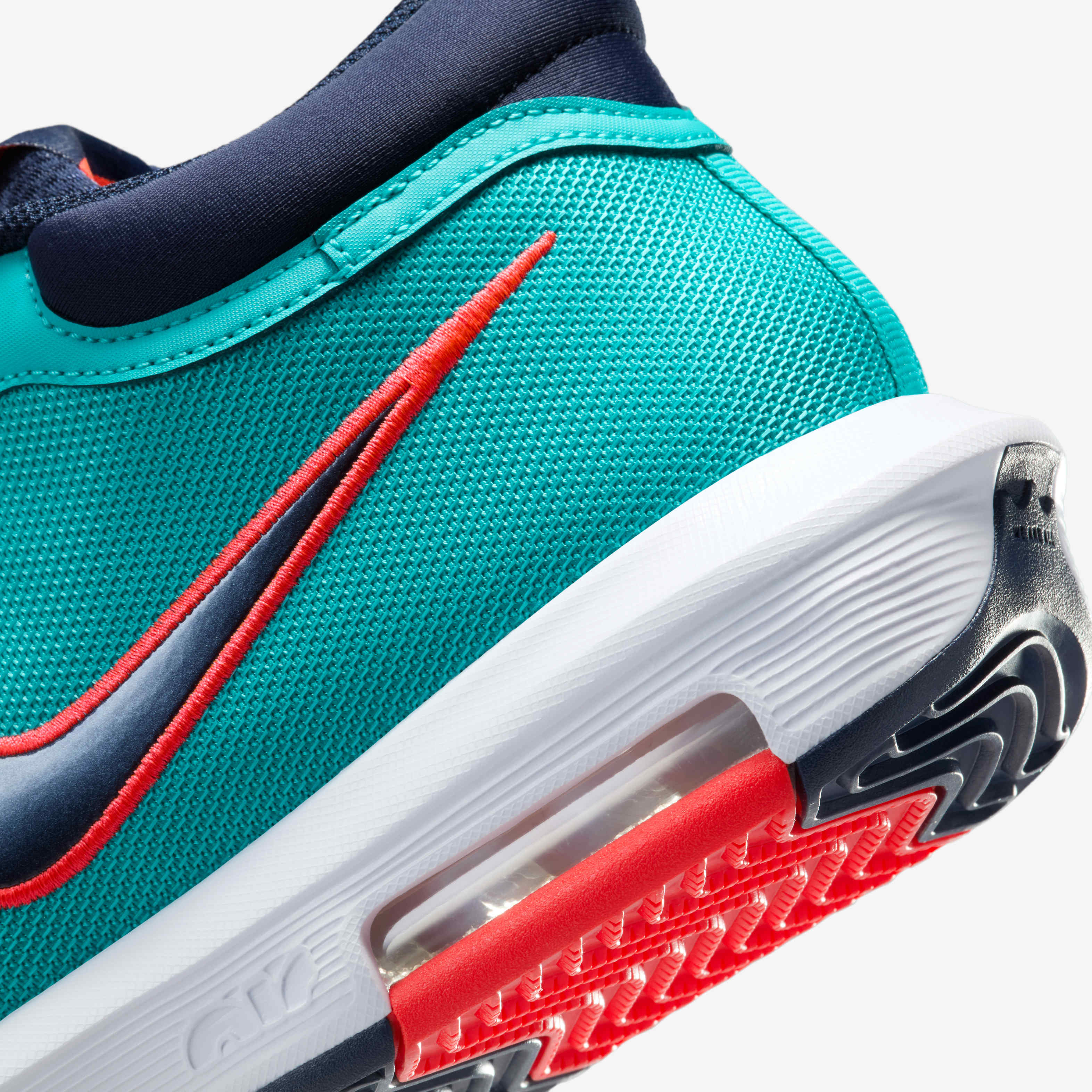 ليبرون ويتنس 8 image number 7