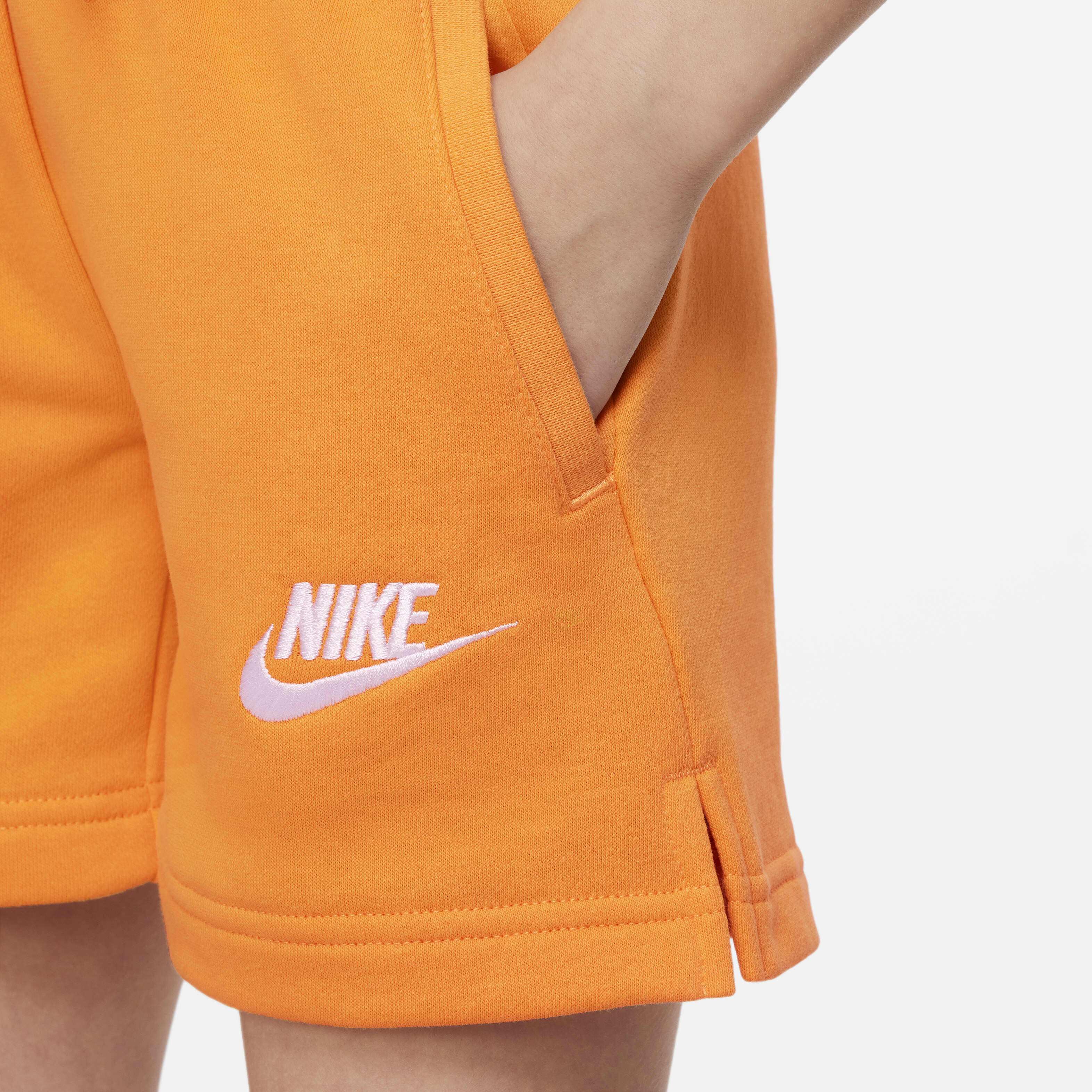 Nike Sportswear Club image number 4
