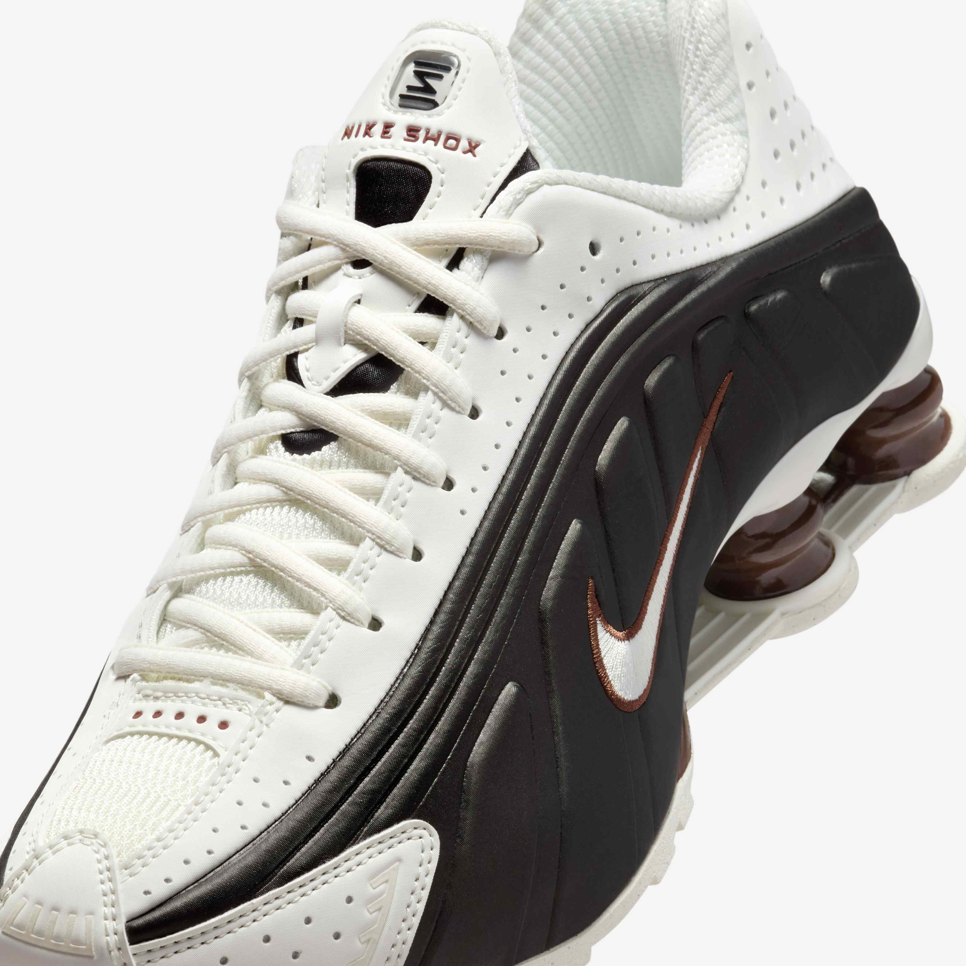 Nike Shox R4 image number 6