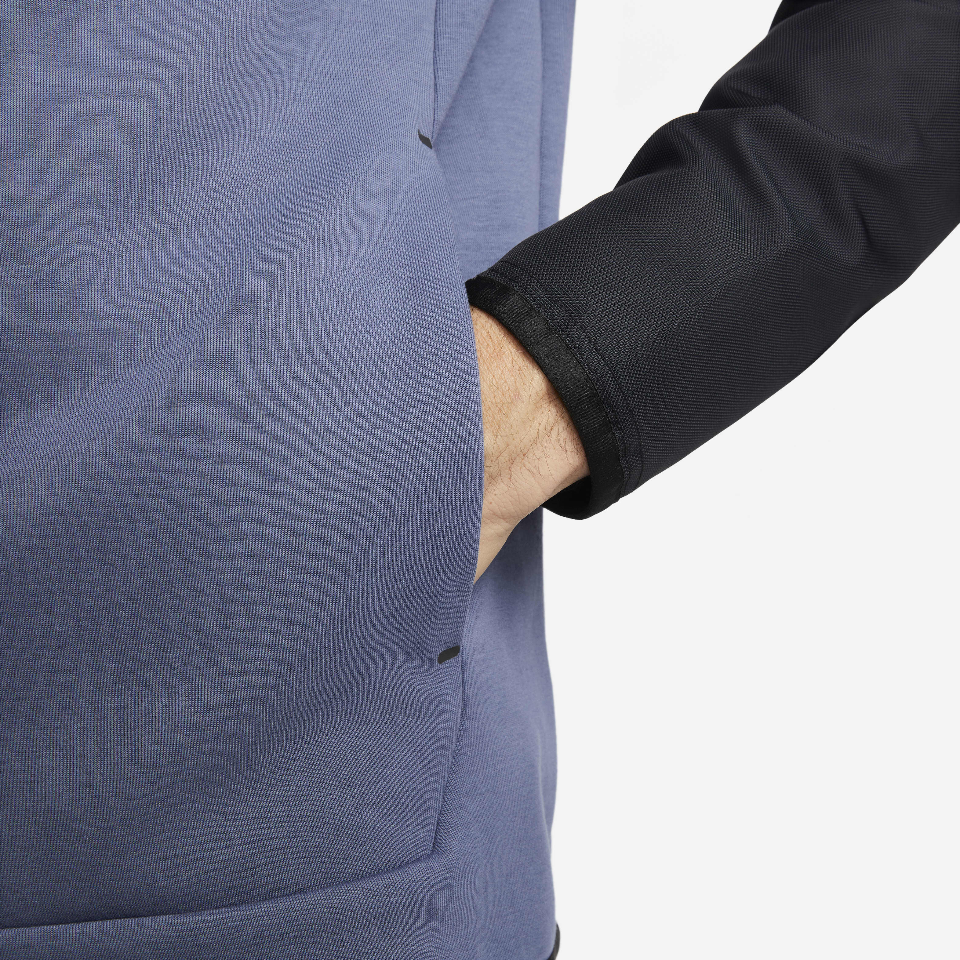 Nike Sportswear Tech Fleece image number 4