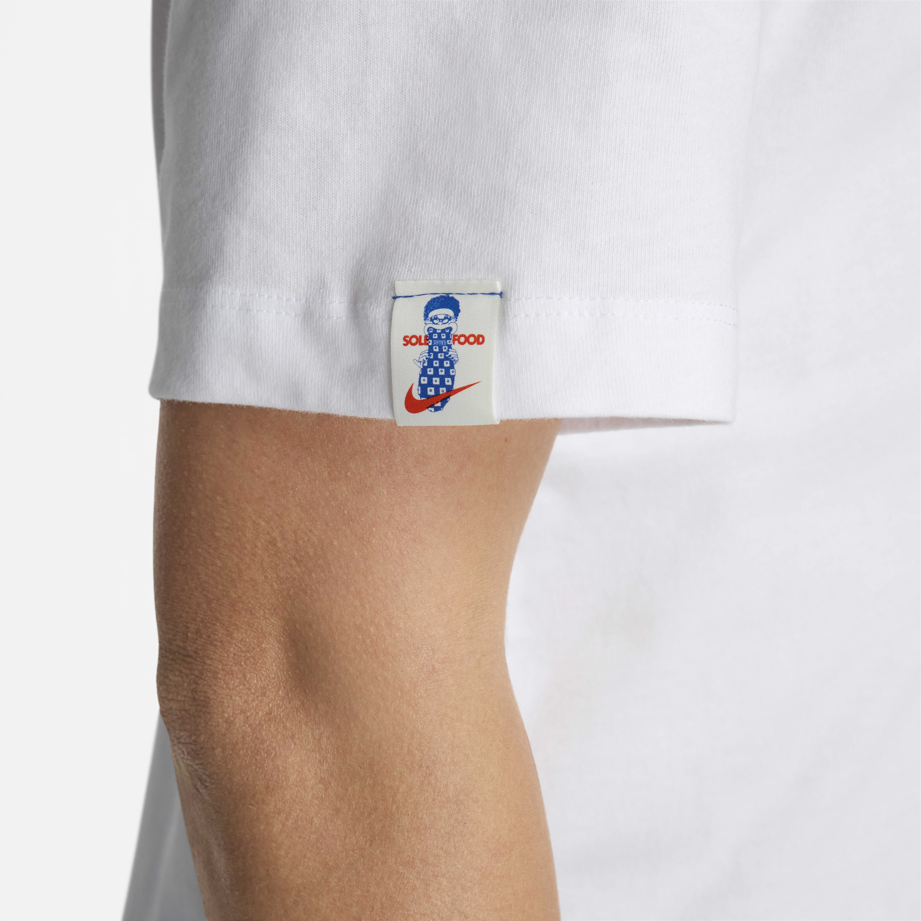 نايكي سبورتسوير image number 4