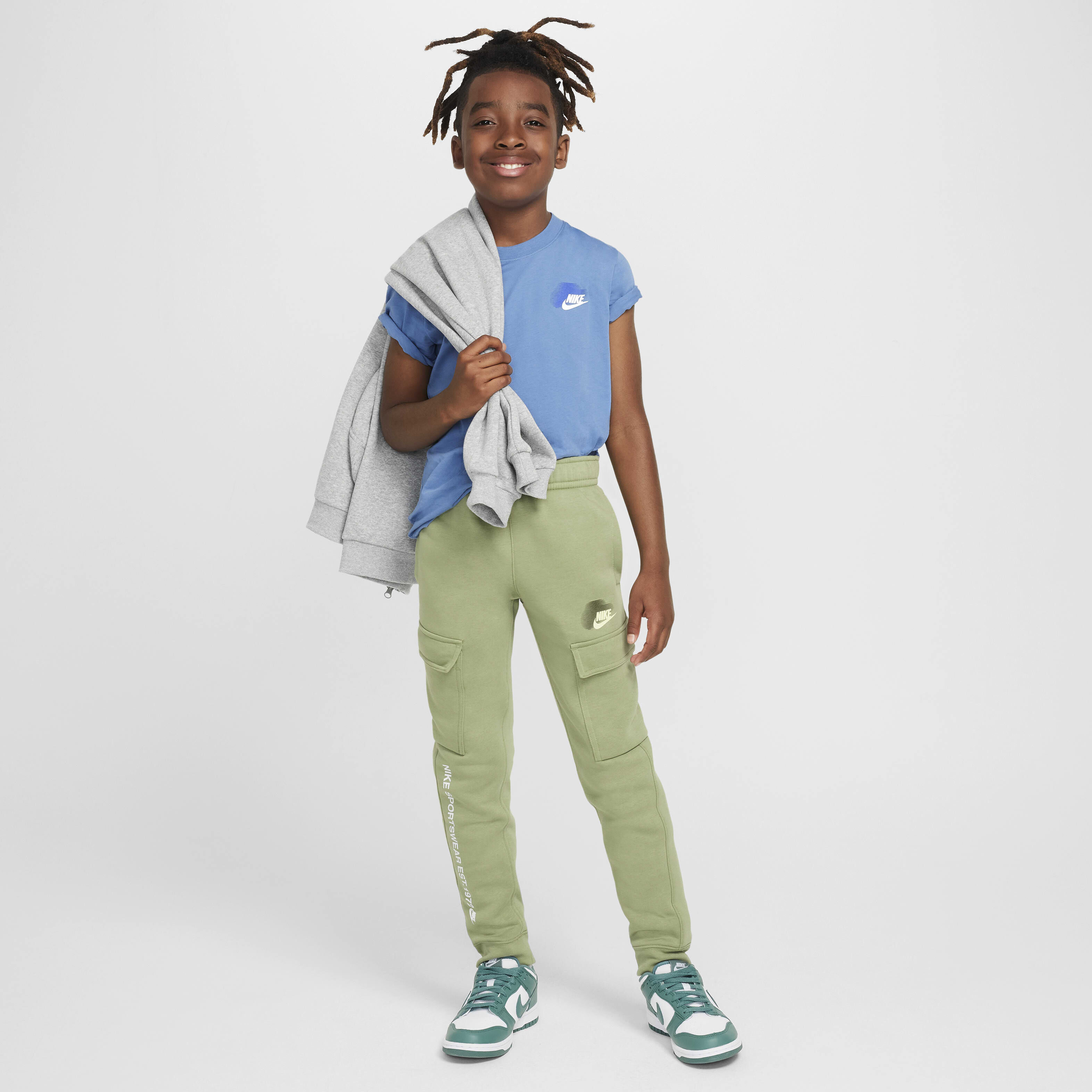 نايكي سبورتسوير ستاندرد ايشيو image number 5