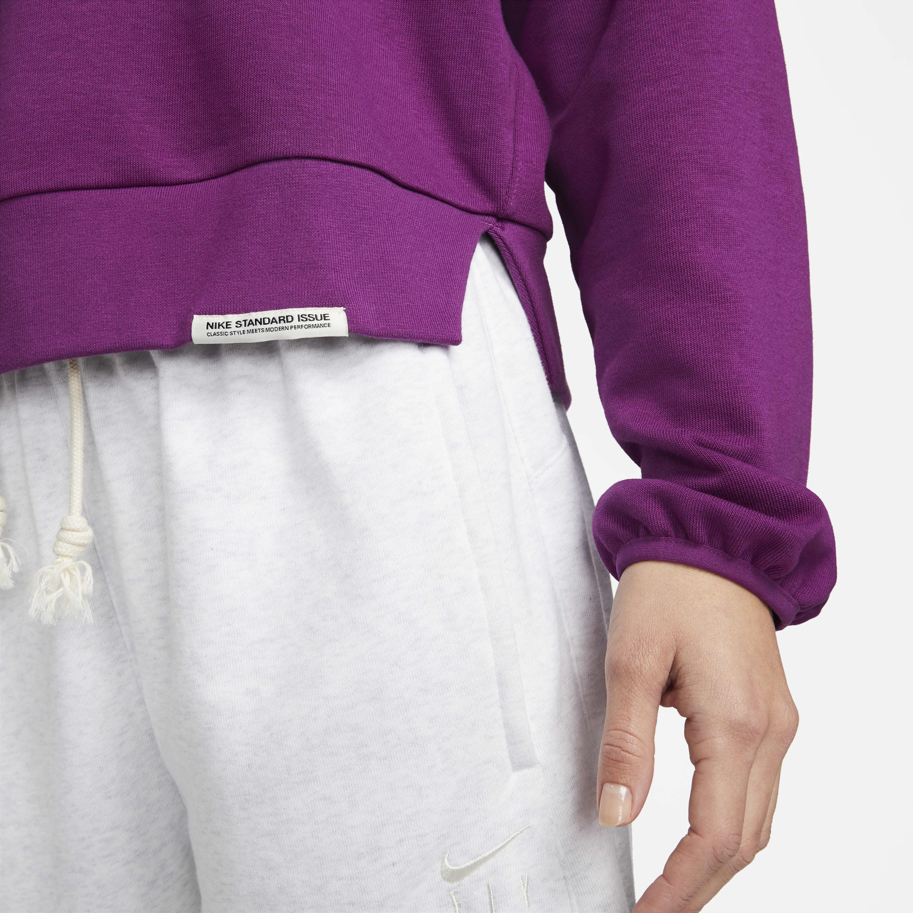 Nike Dri-FIT Swoosh Fly Standard Issue image number 3