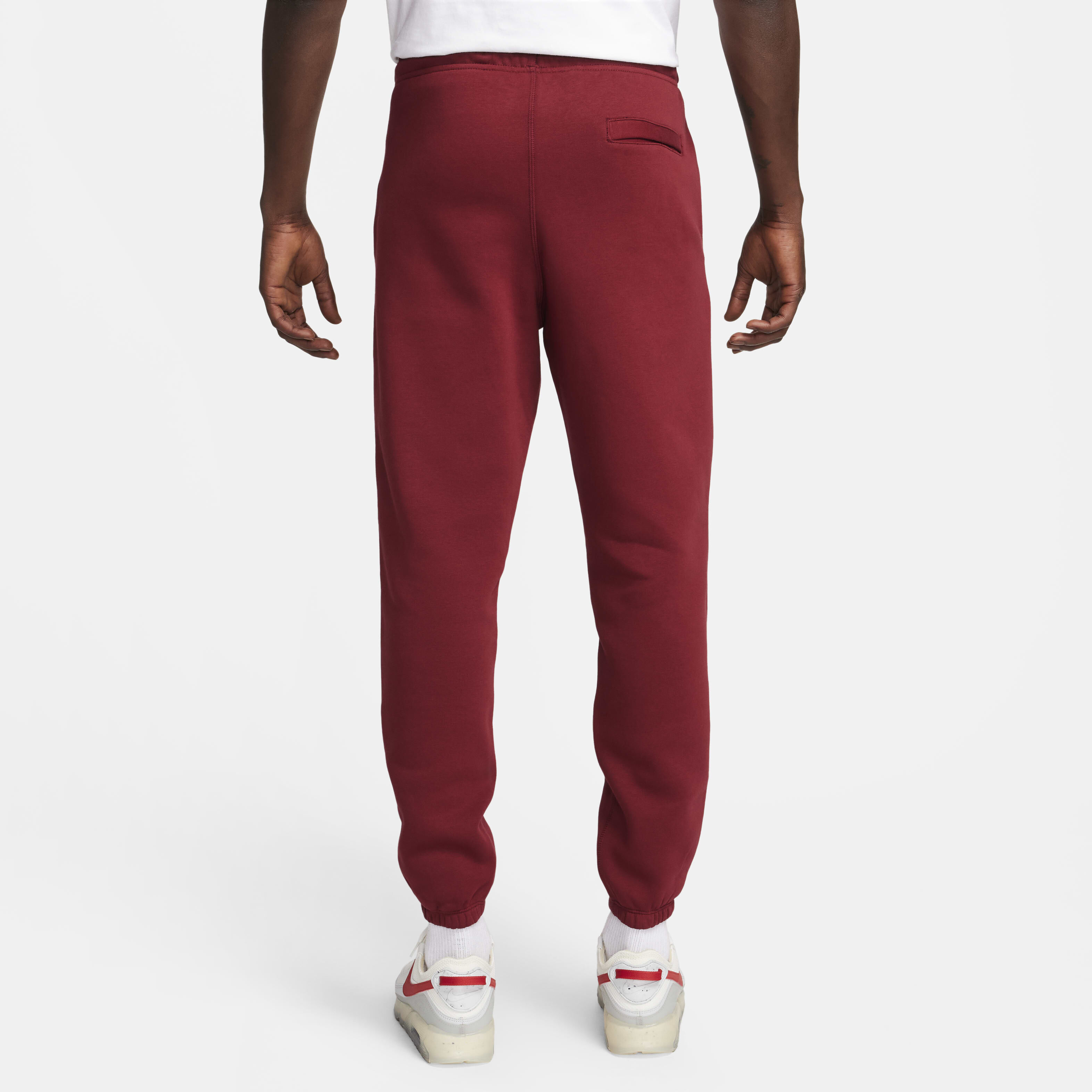 Buy Nike Club Fleece Men s Cuffed Trousers Nike Saudi Official