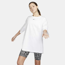 Nike Sportswear Essential