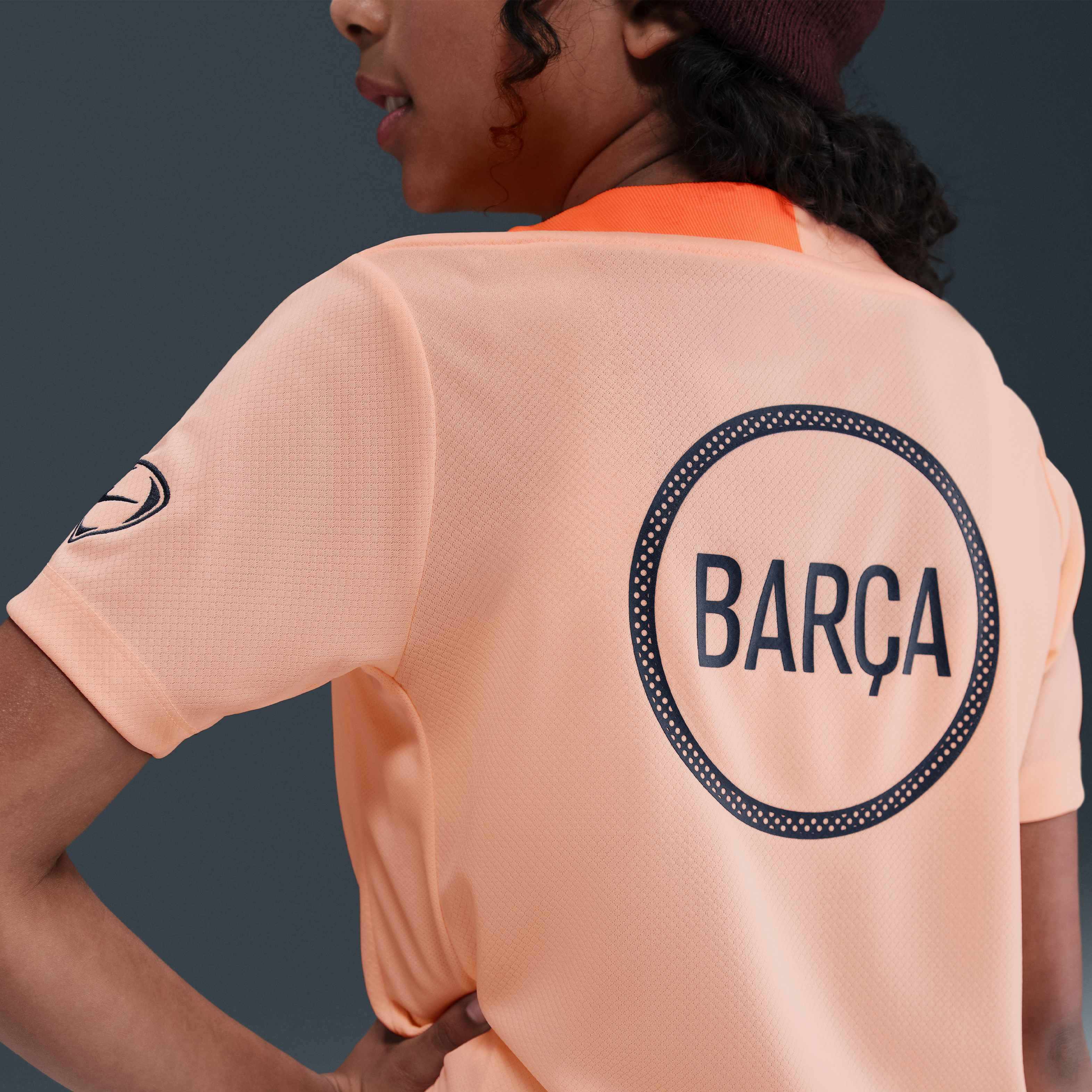 F.C. Barcelona Strike Third image number 1