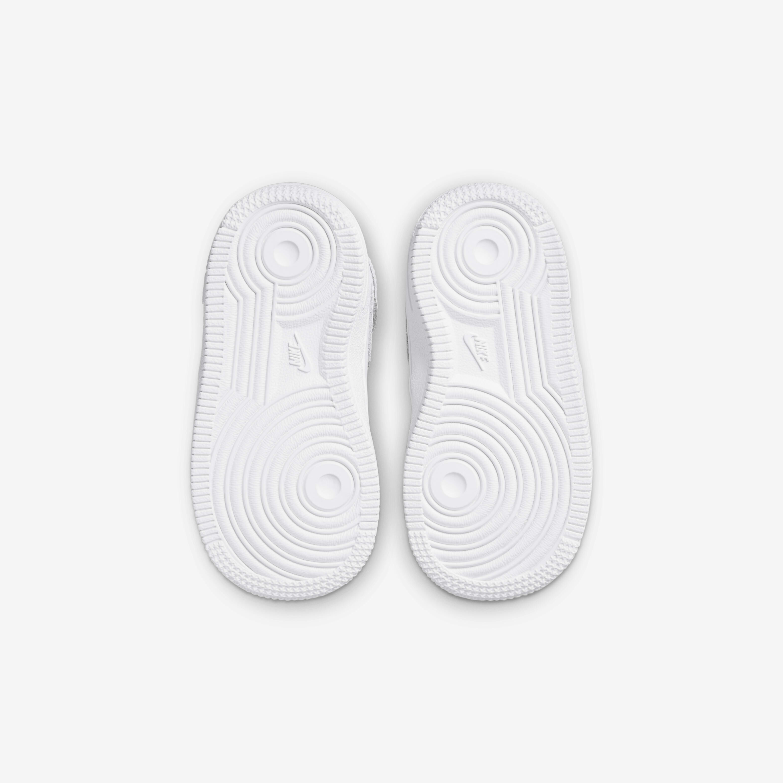 Nike Force 1 Mid LE image number 1