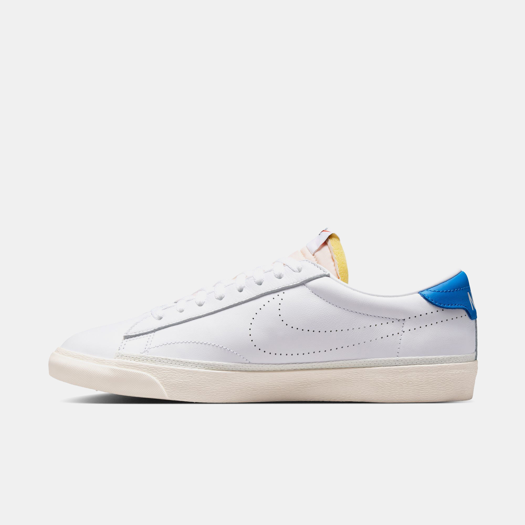 Nike Tennis Classic image number 4