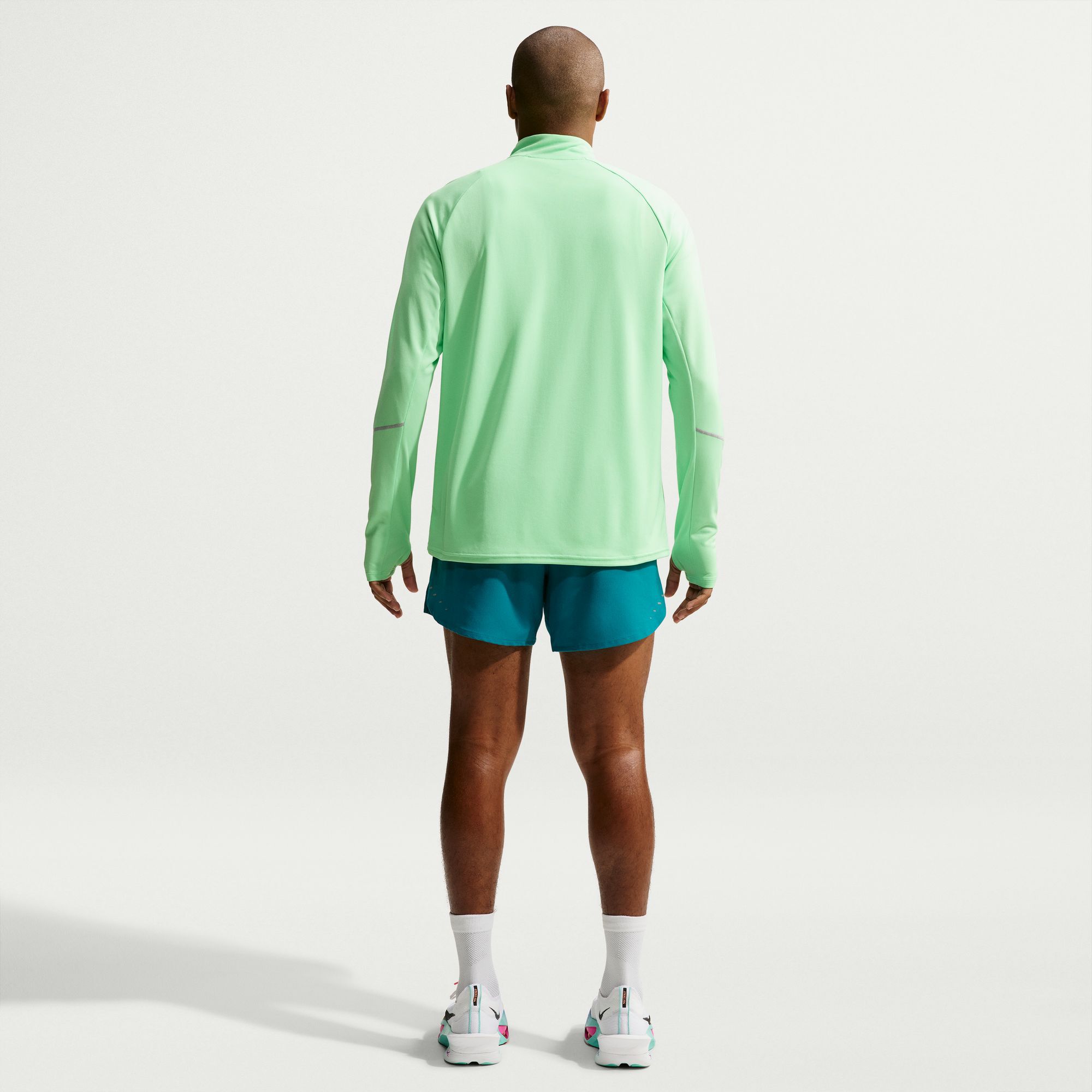 Nike Stride image number 1