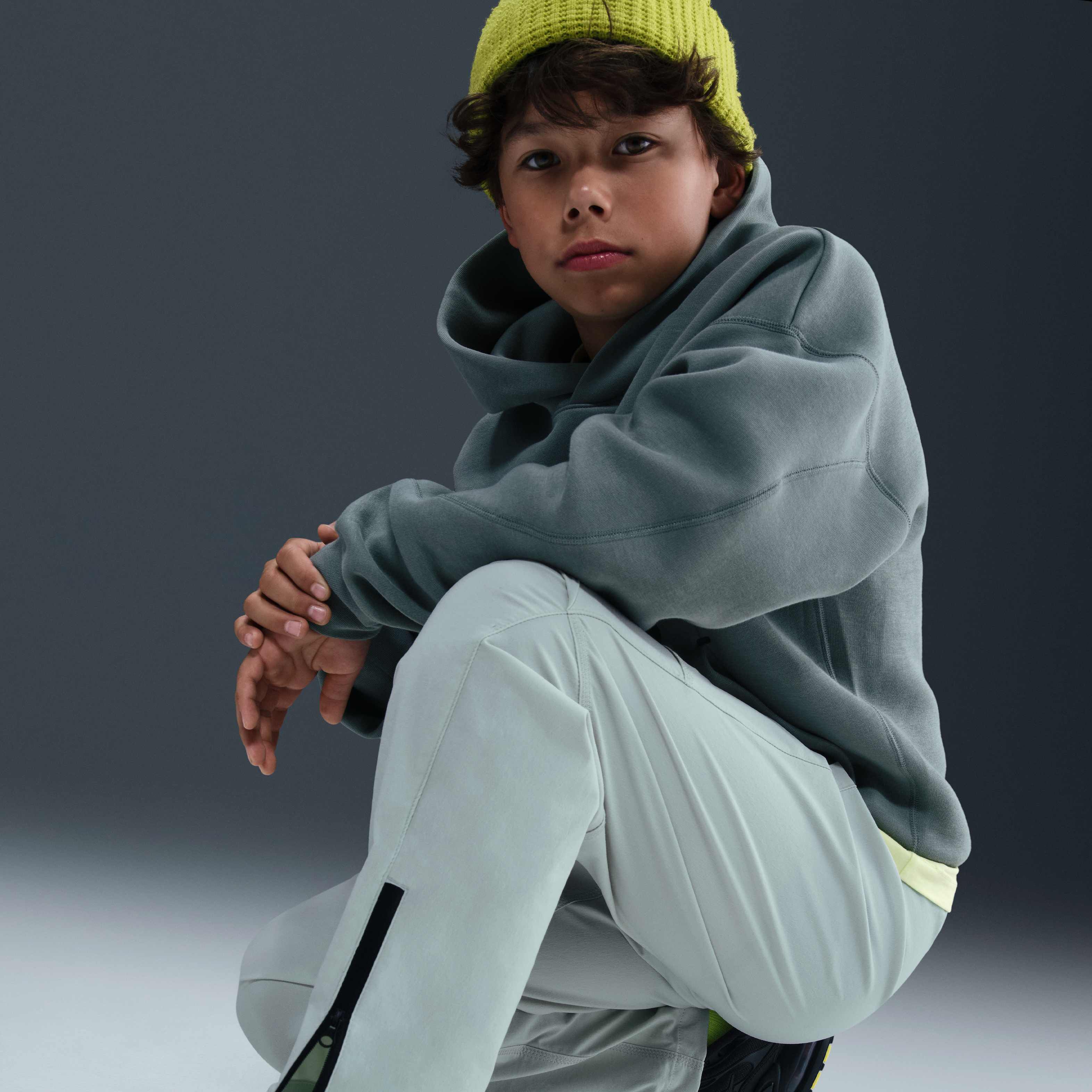 Nike Tech image number 4