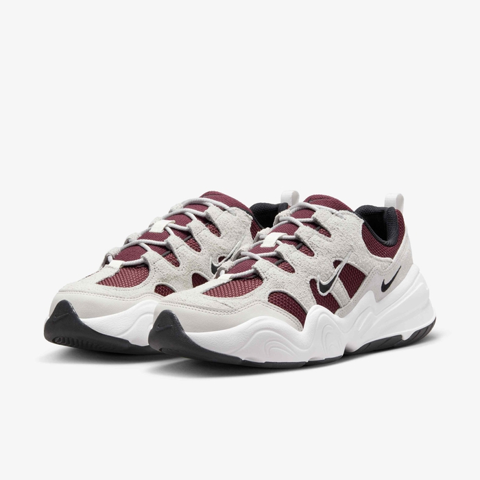 نايكي تيك هيرا image number 4 نايكي تيك هيرا image number 4