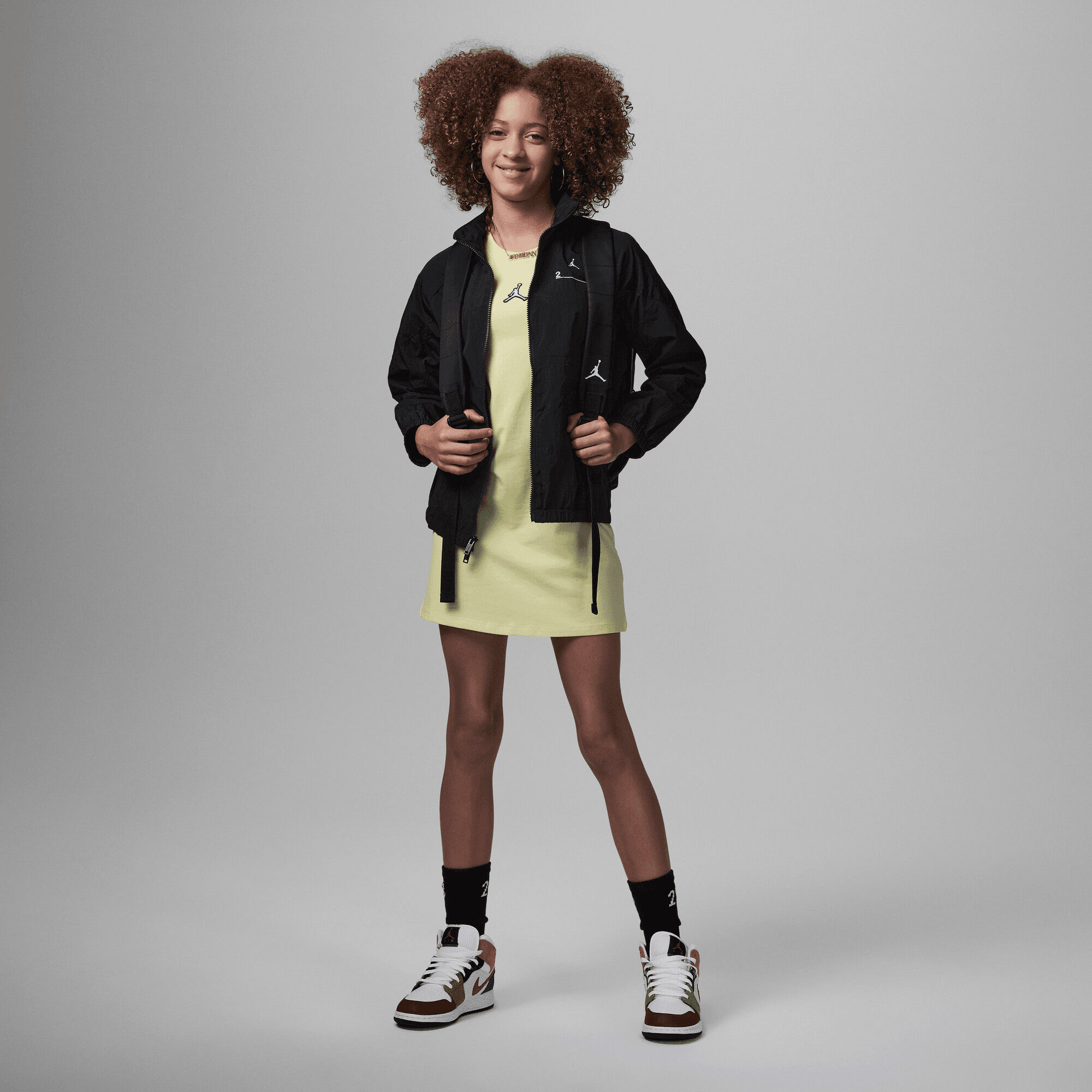 جوردن إسينشالز دريس image number 3