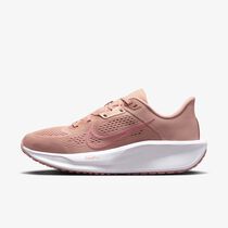 Nike Quest 6