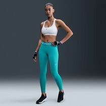 Nike Pro