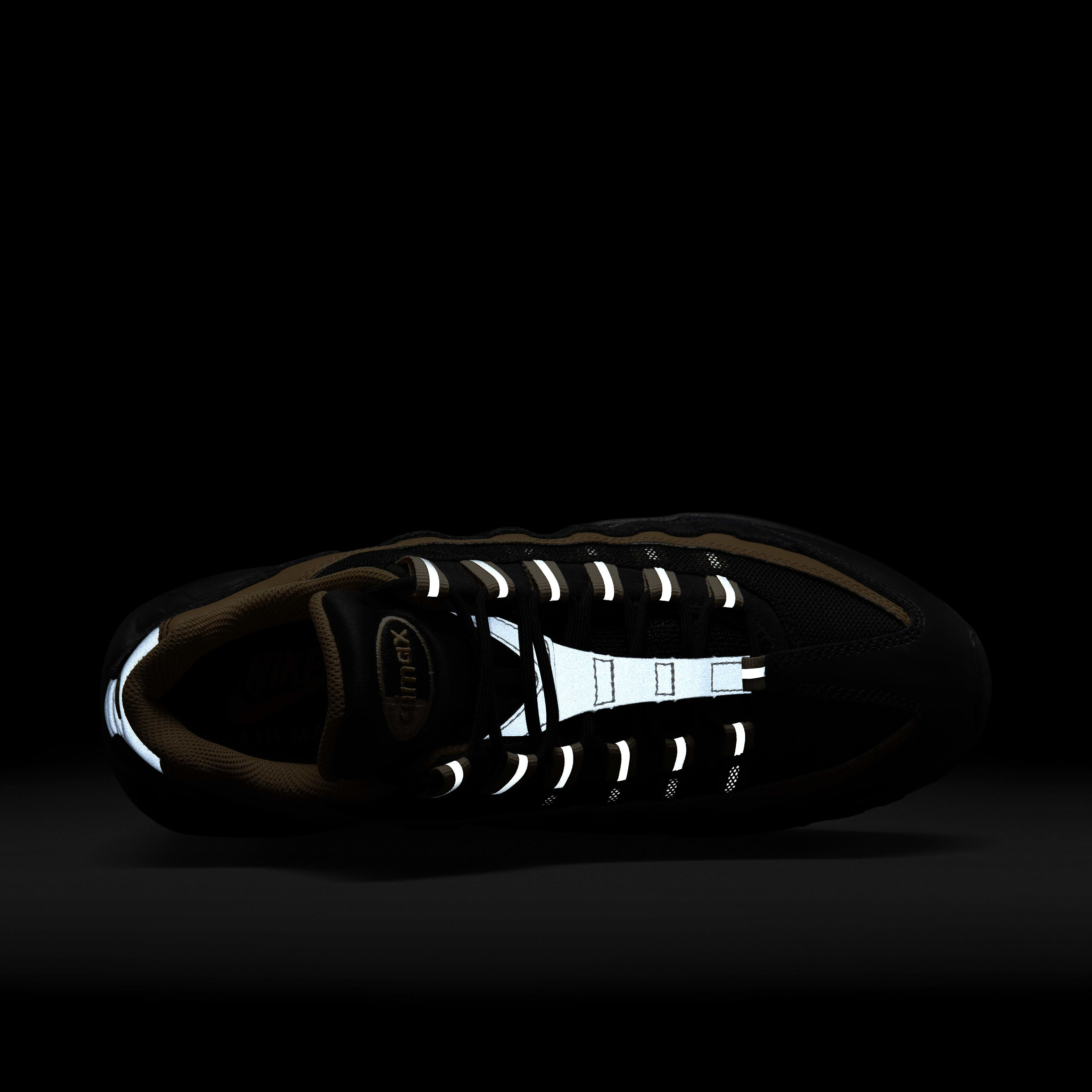 Nike Air Max 95 image number 8