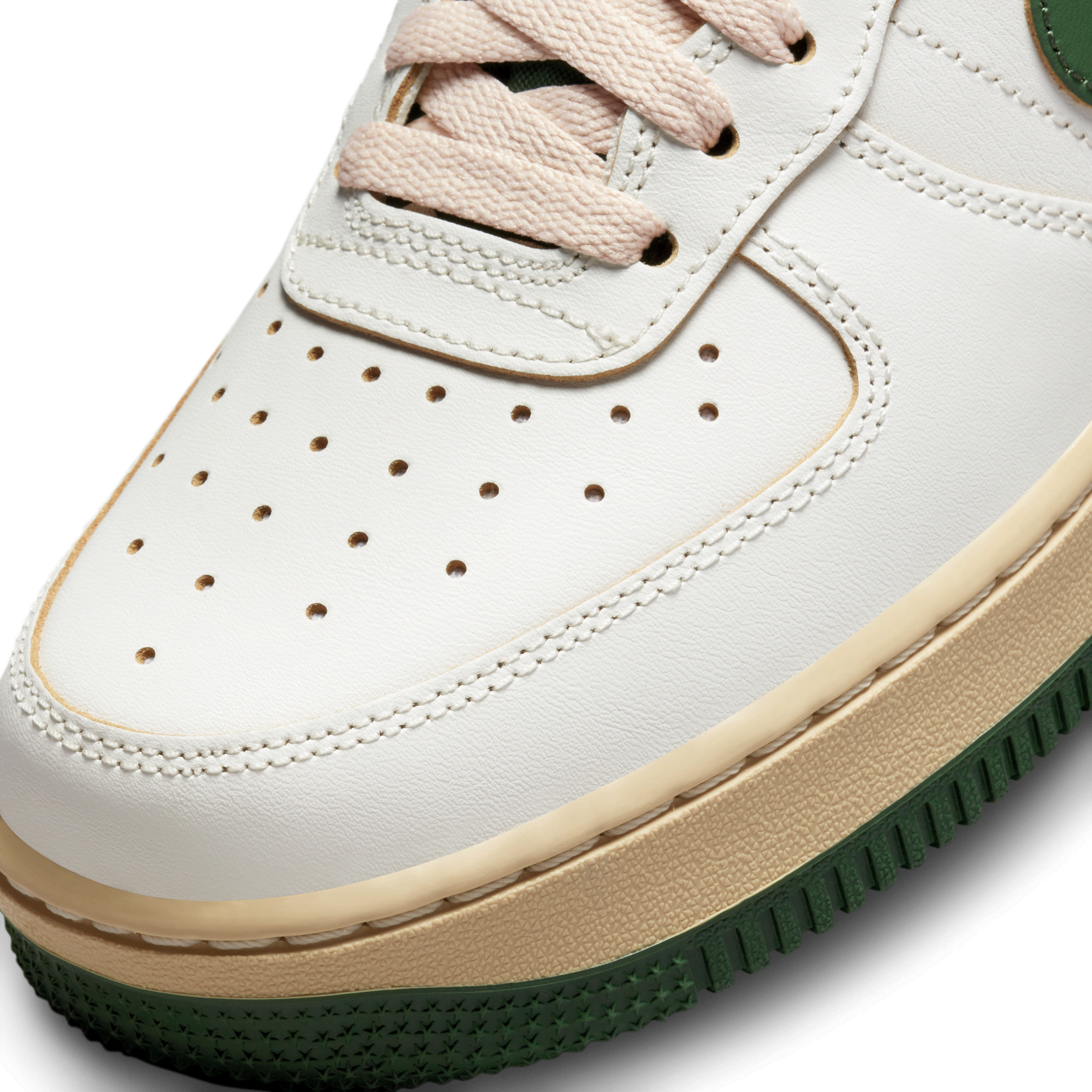 Shop Air Force 1 07 LV8 Women s Shoes Nike KSA