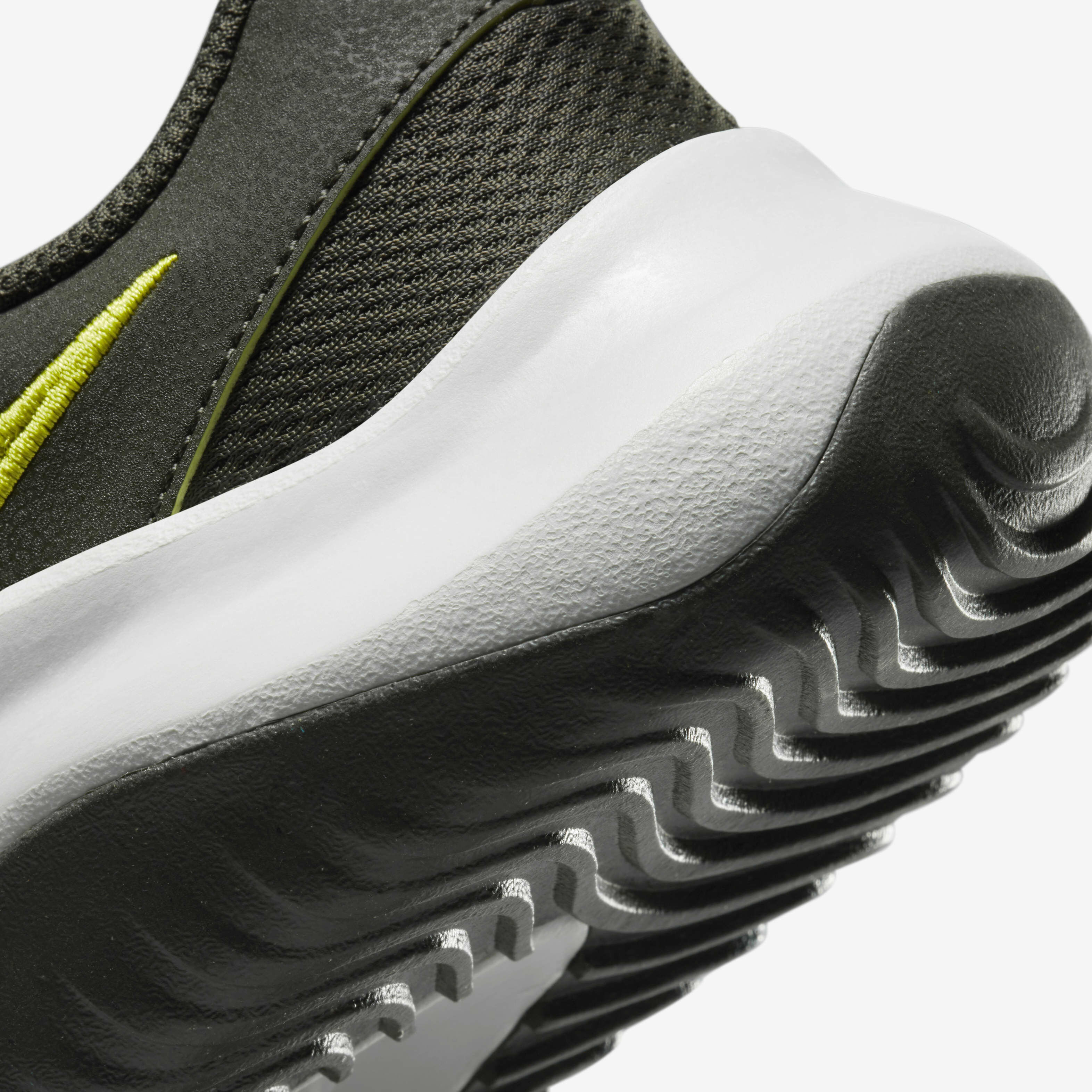 Nike Legend Essential 3 Next Nature image number 7