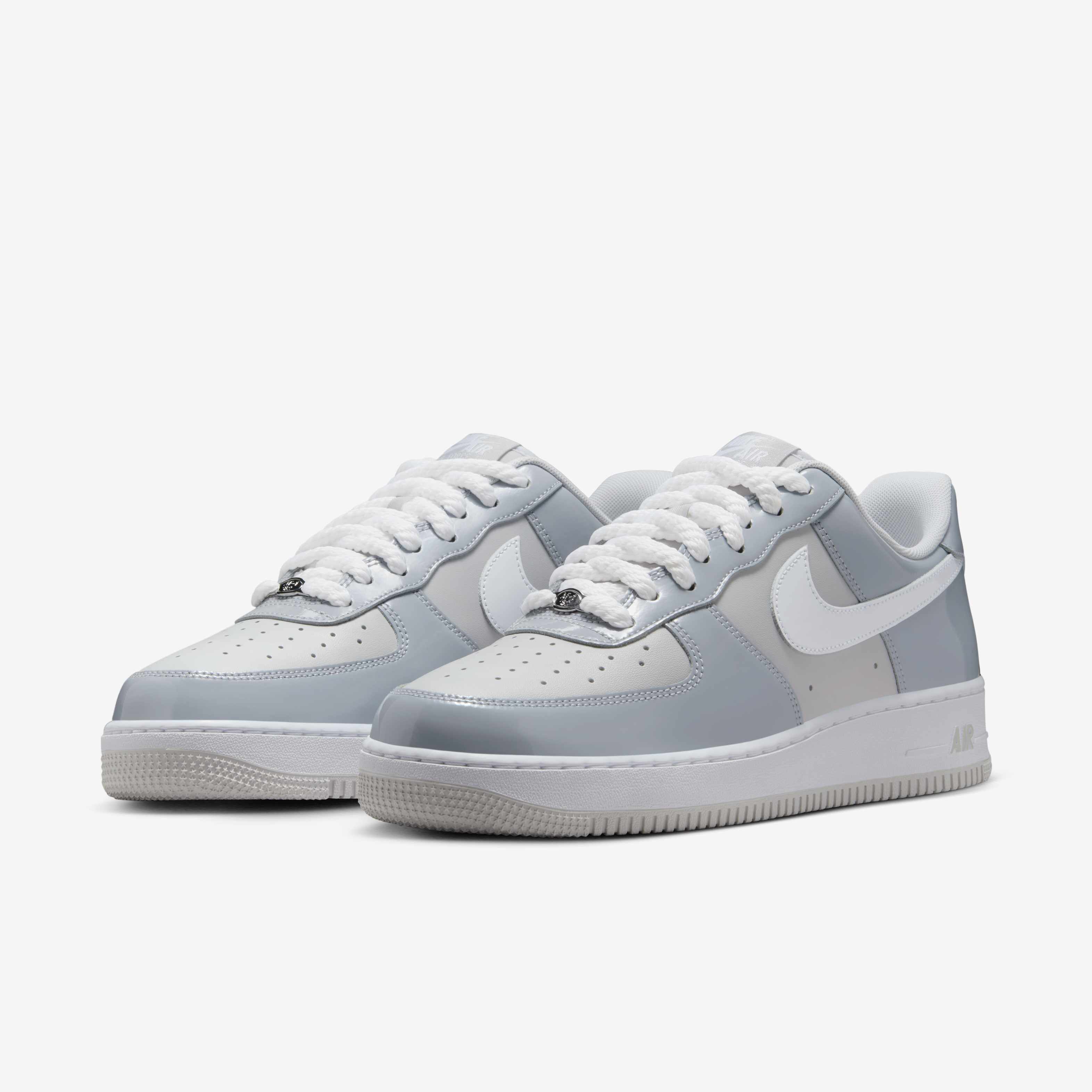 Nike Air Force 1 '07 LV8 image number 4