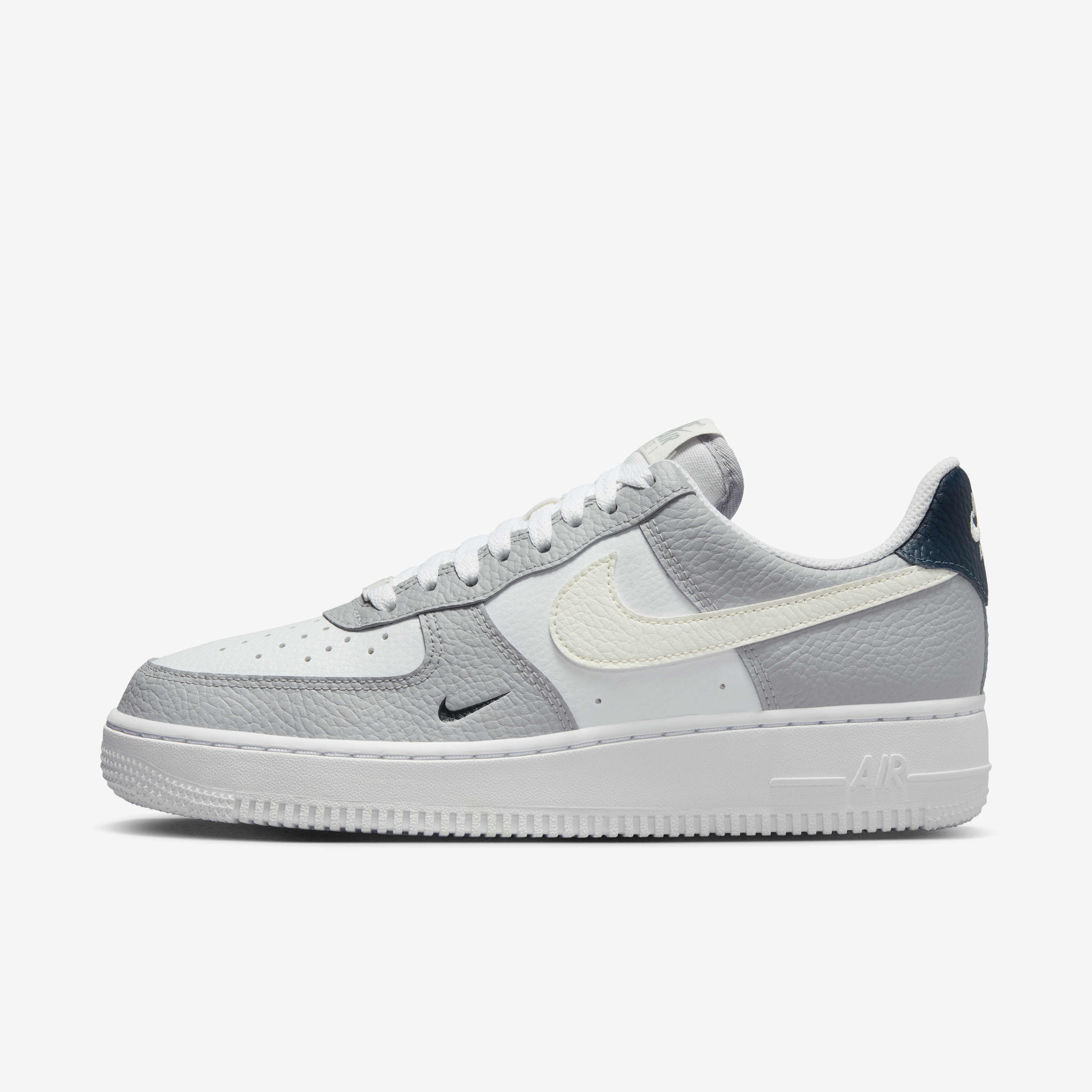 Buy Nike Air Force 1 07